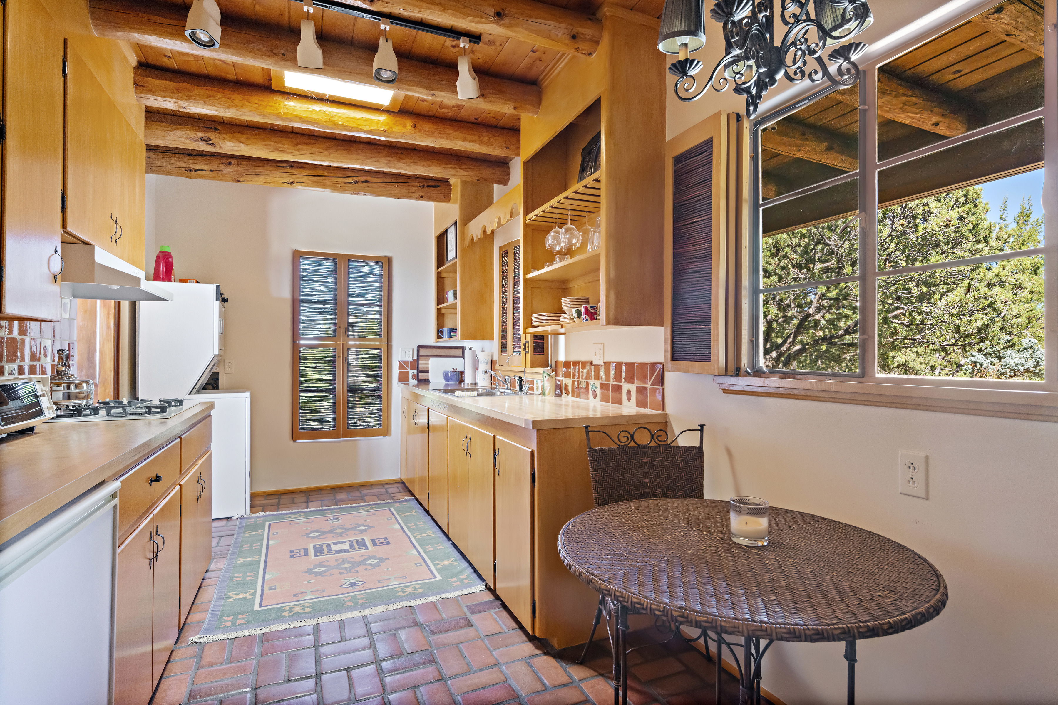 120 Circle Drive + Tract B