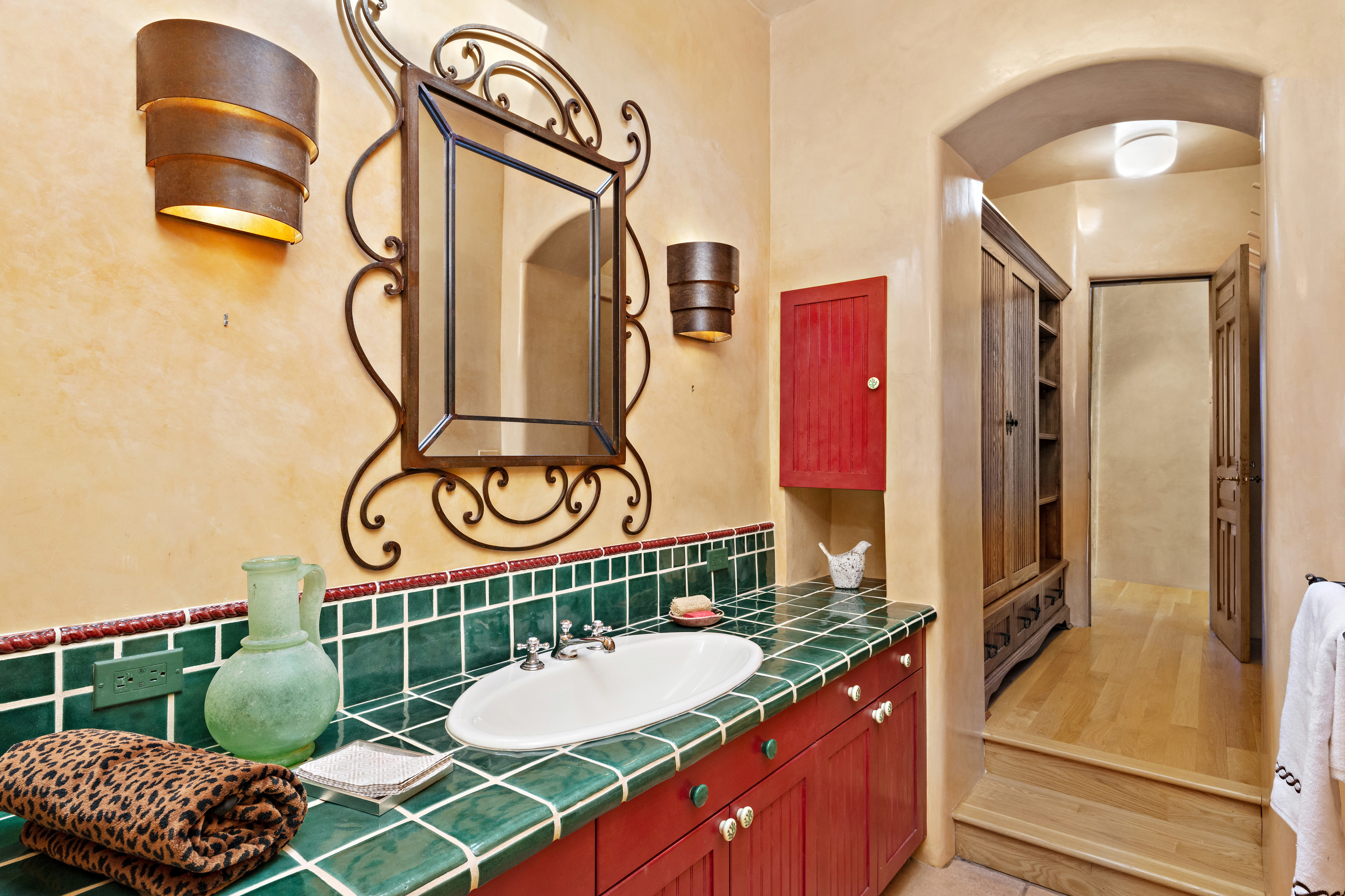 120 Circle Drive + Tract B