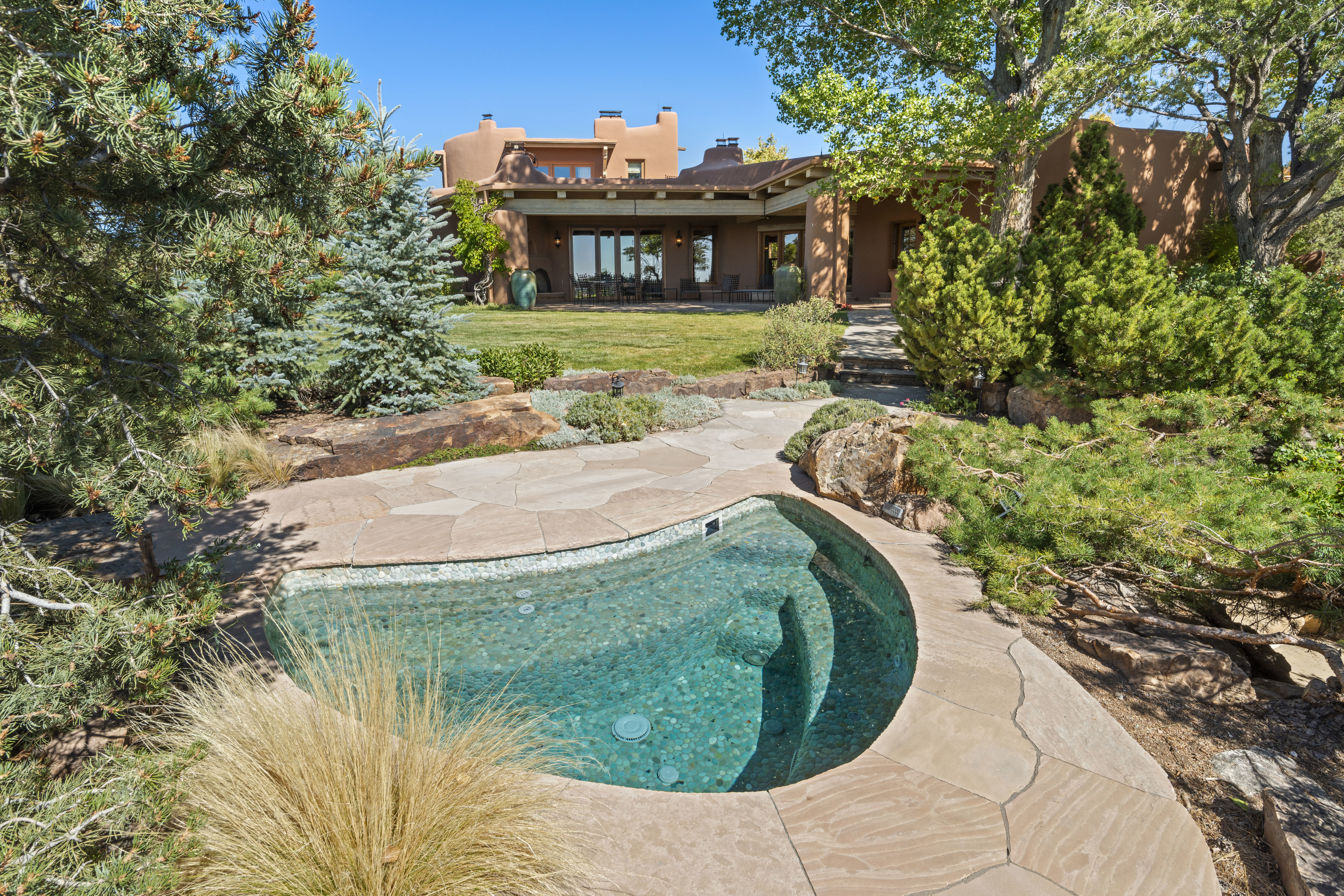 120 Circle Drive + Tract B