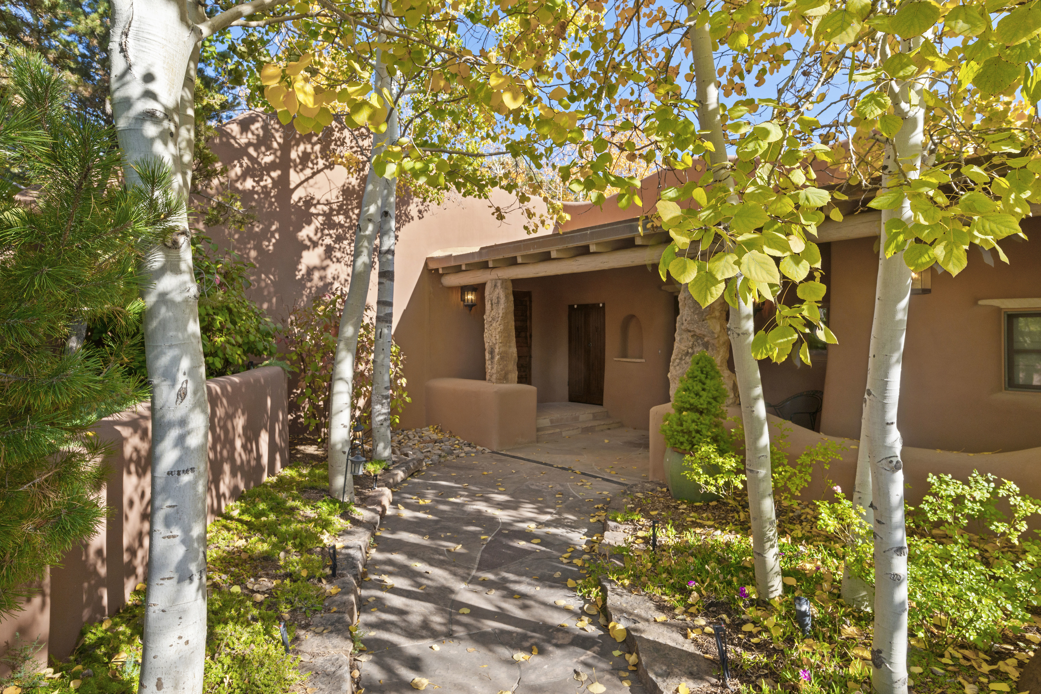 120 Circle Drive + Tract B