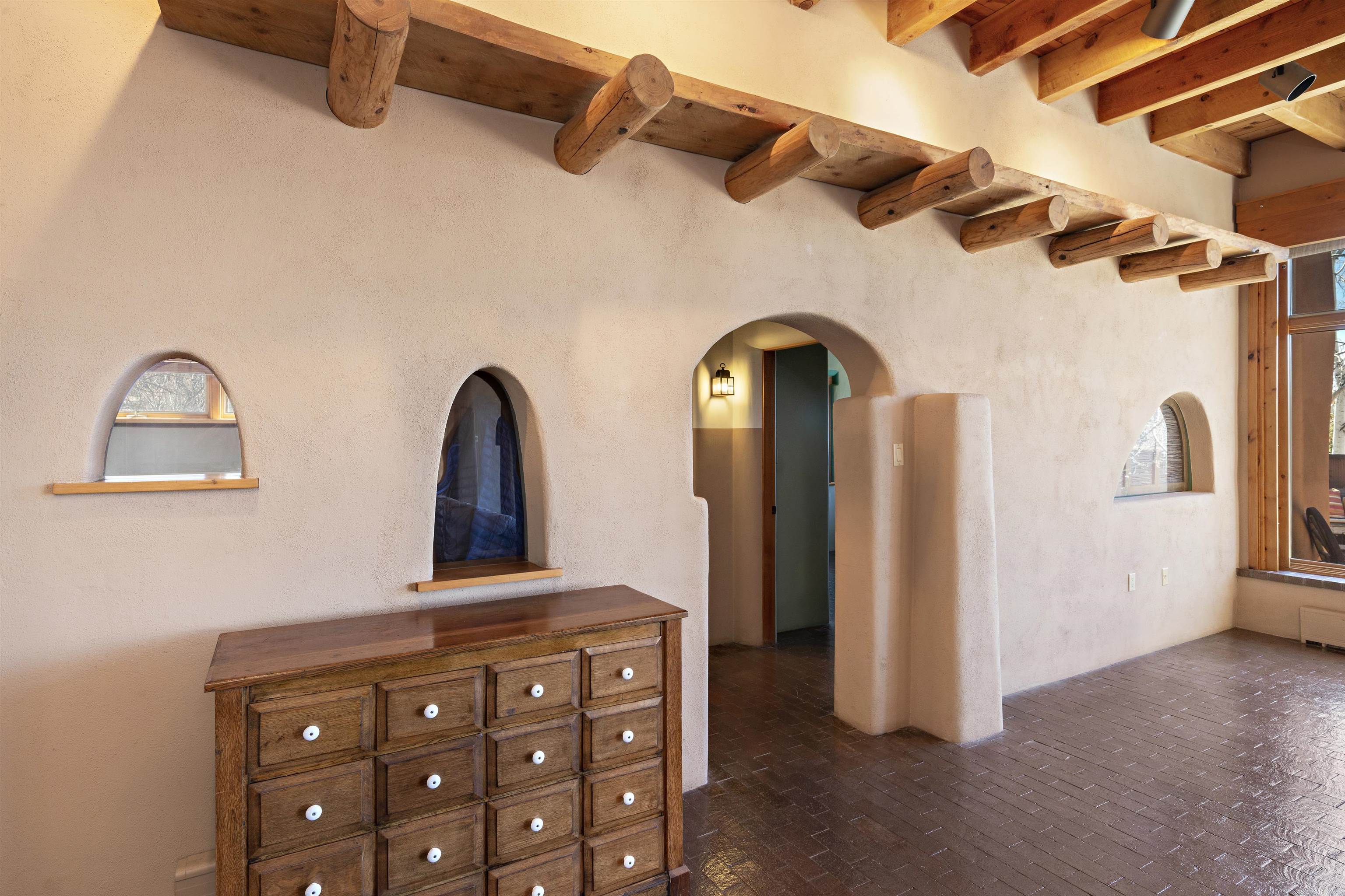 1043 Encantado Drive