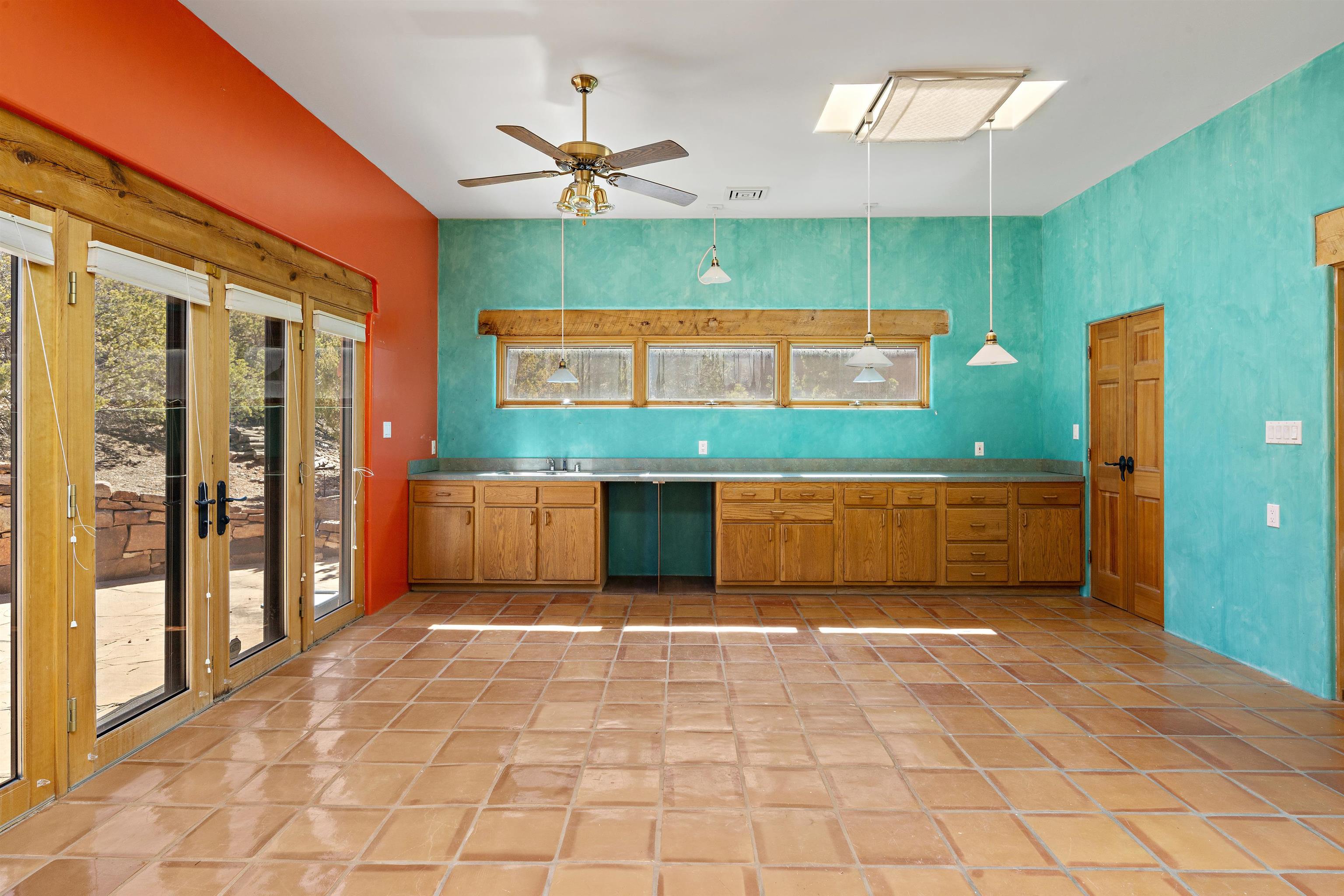 1043 Encantado Drive