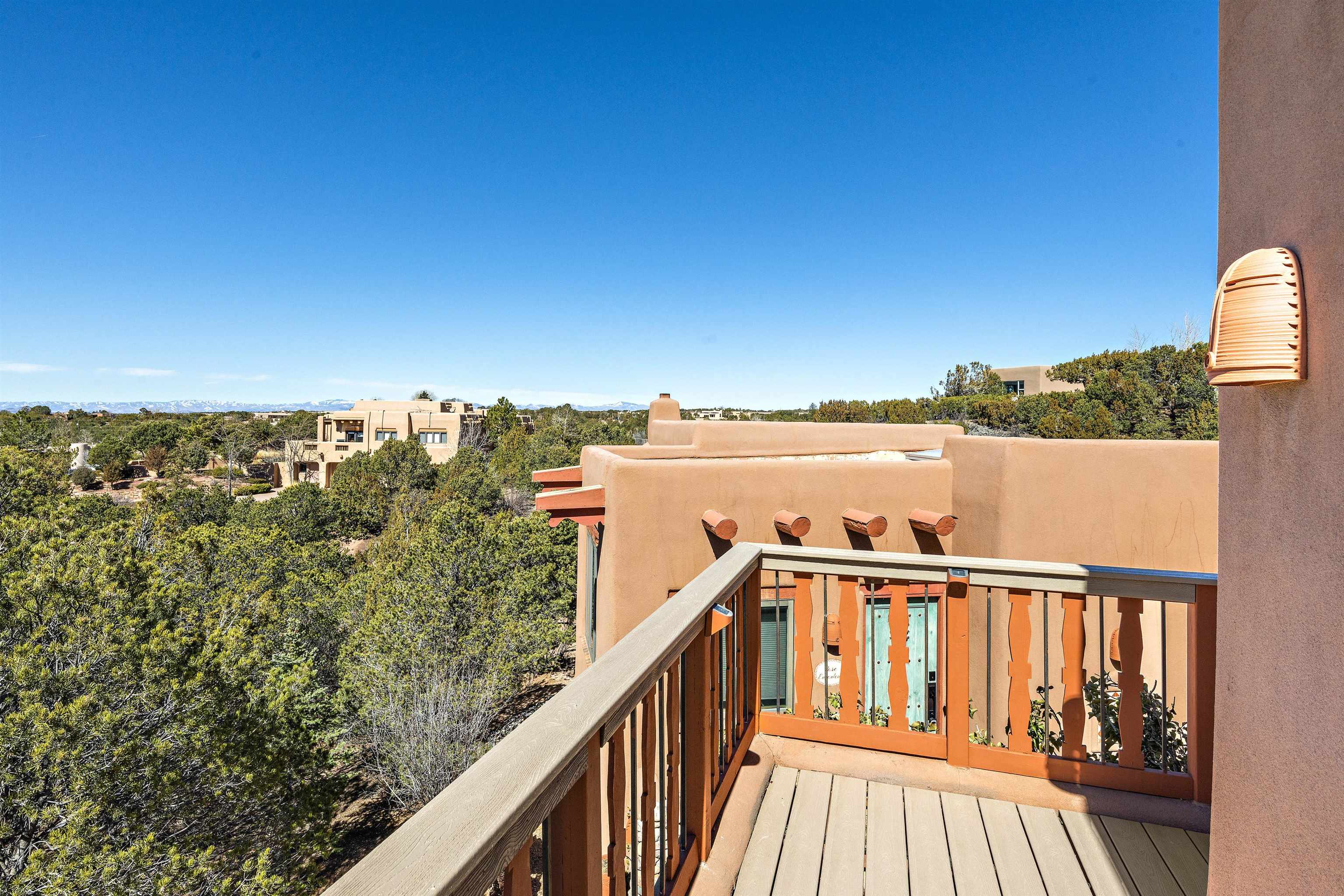 1043 Encantado Drive