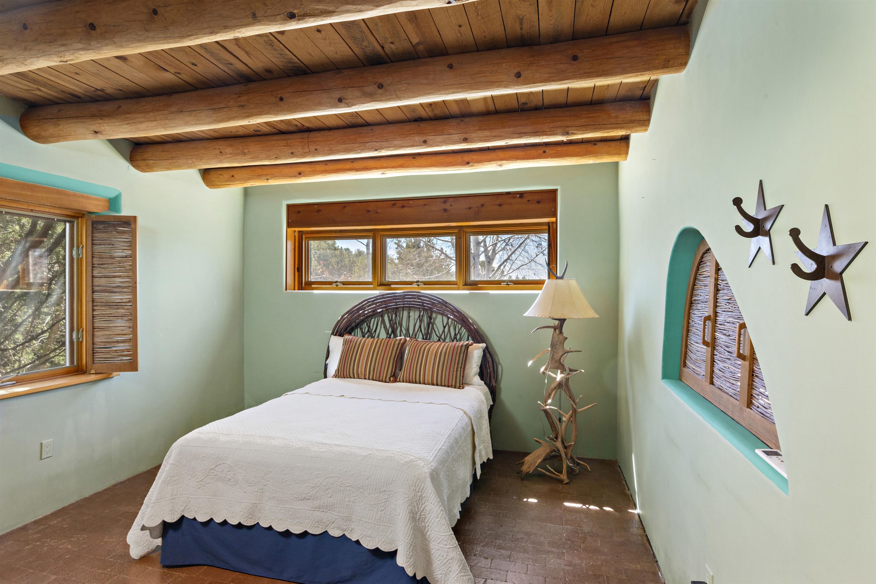 1043 Encantado Drive