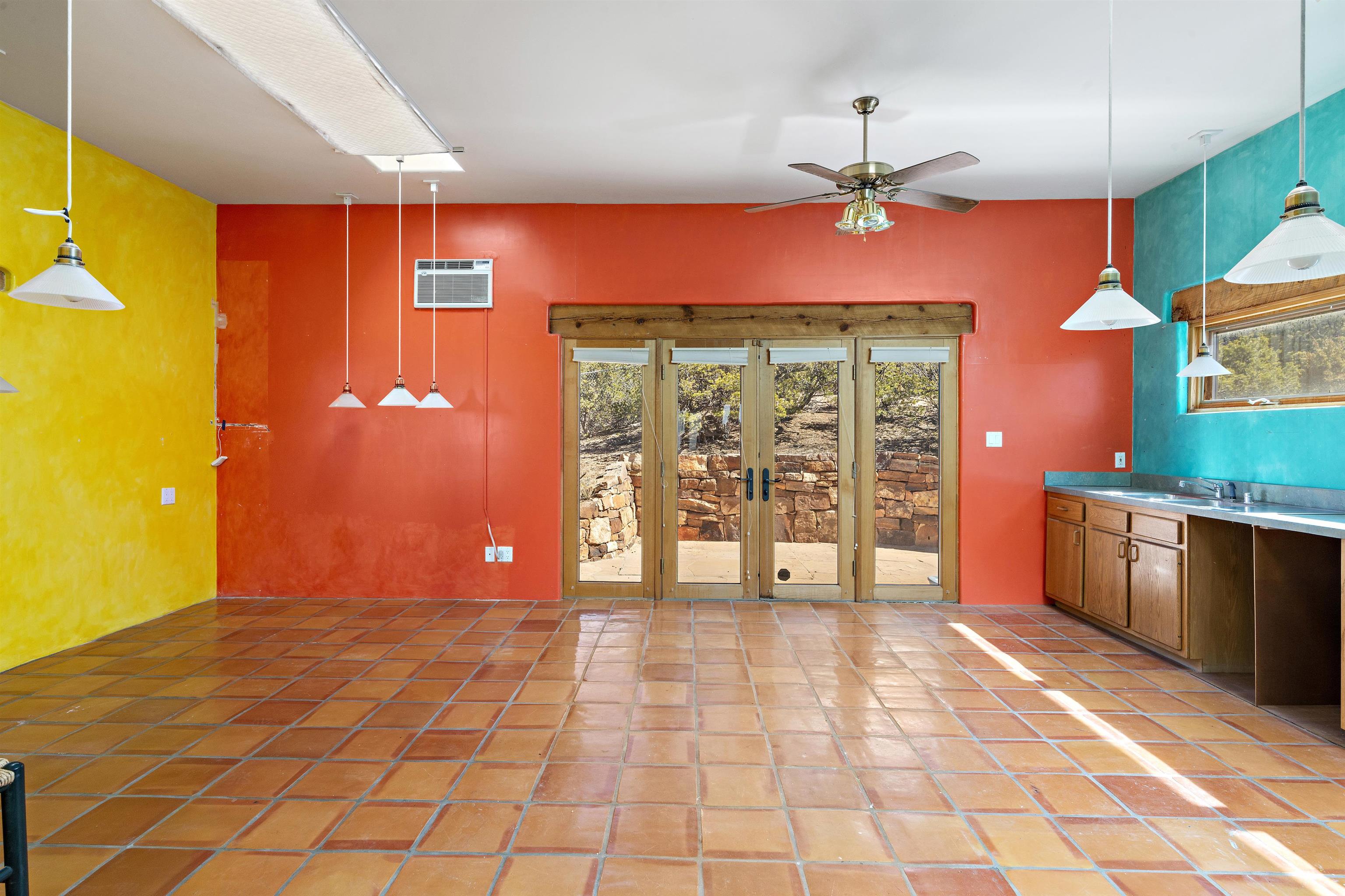 1043 Encantado Drive