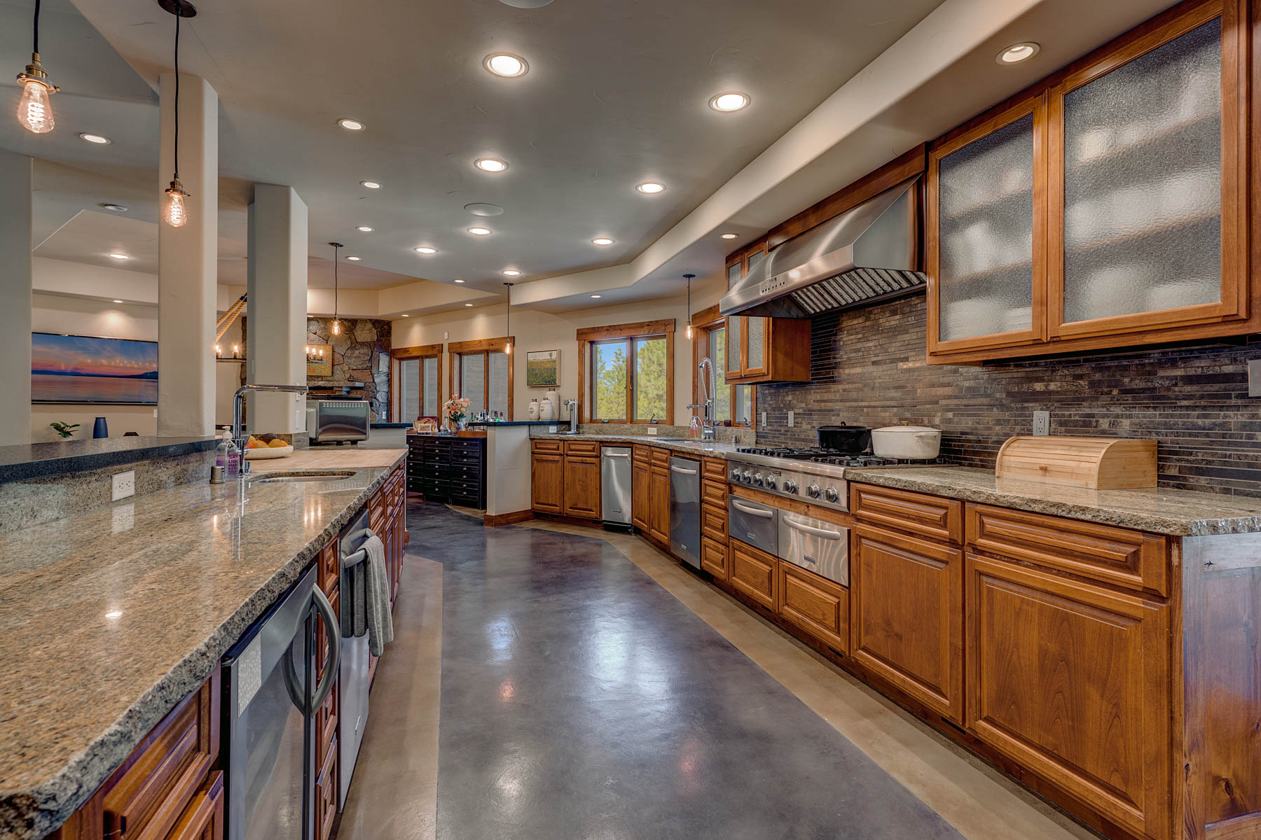 11710 Tinkers Landing