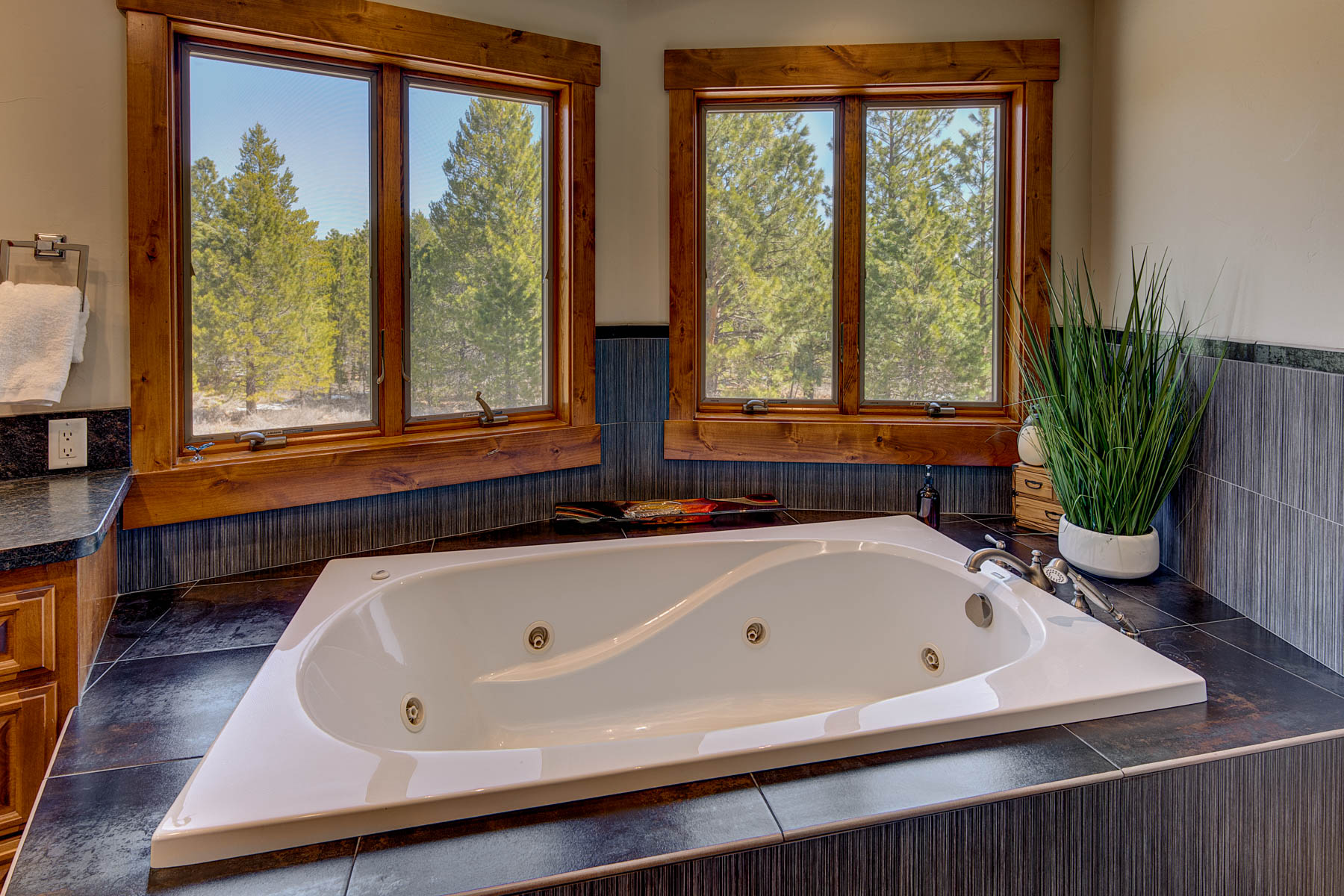 11710 Tinkers Landing