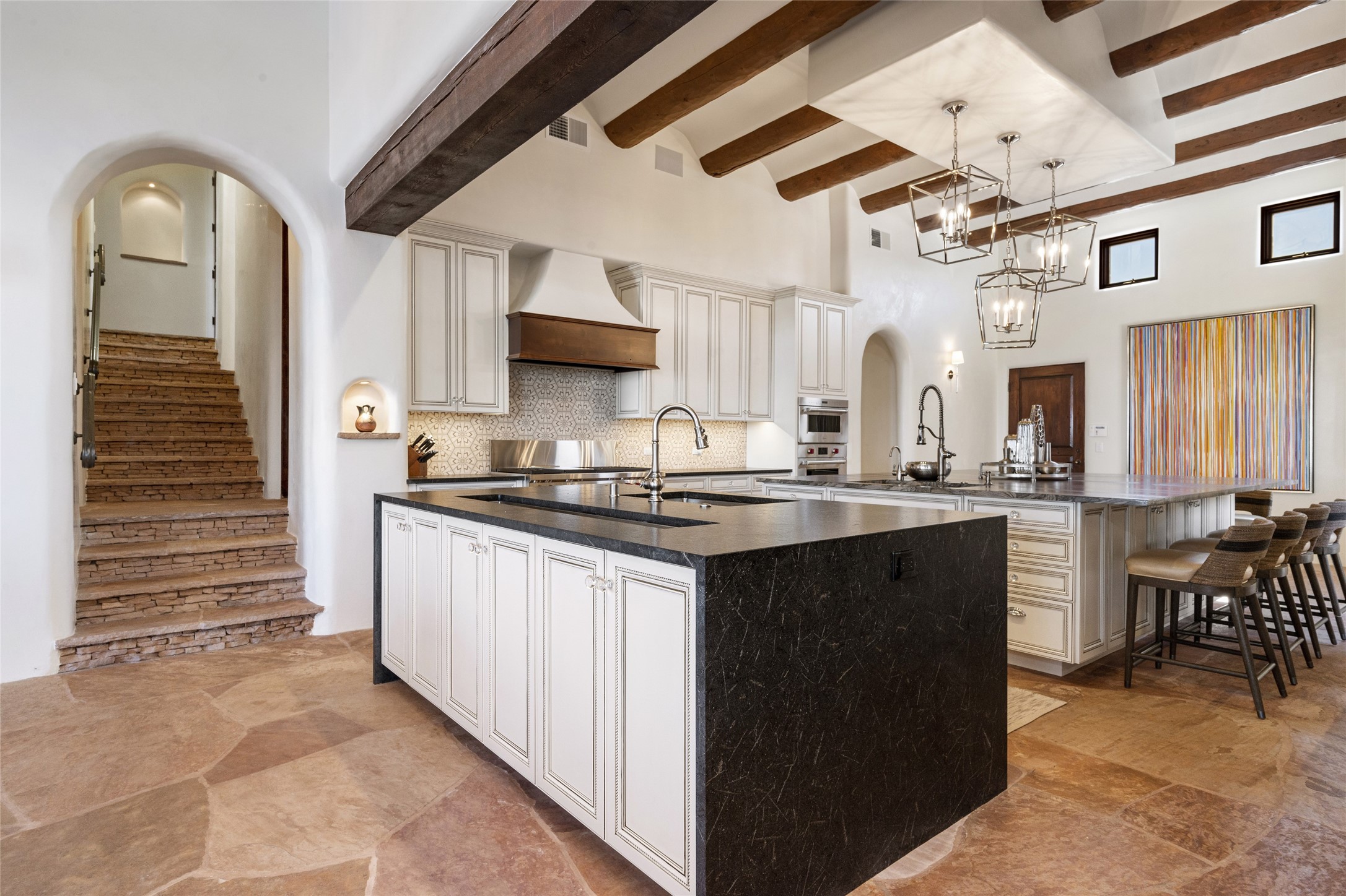 1062 Sierra Del Norte