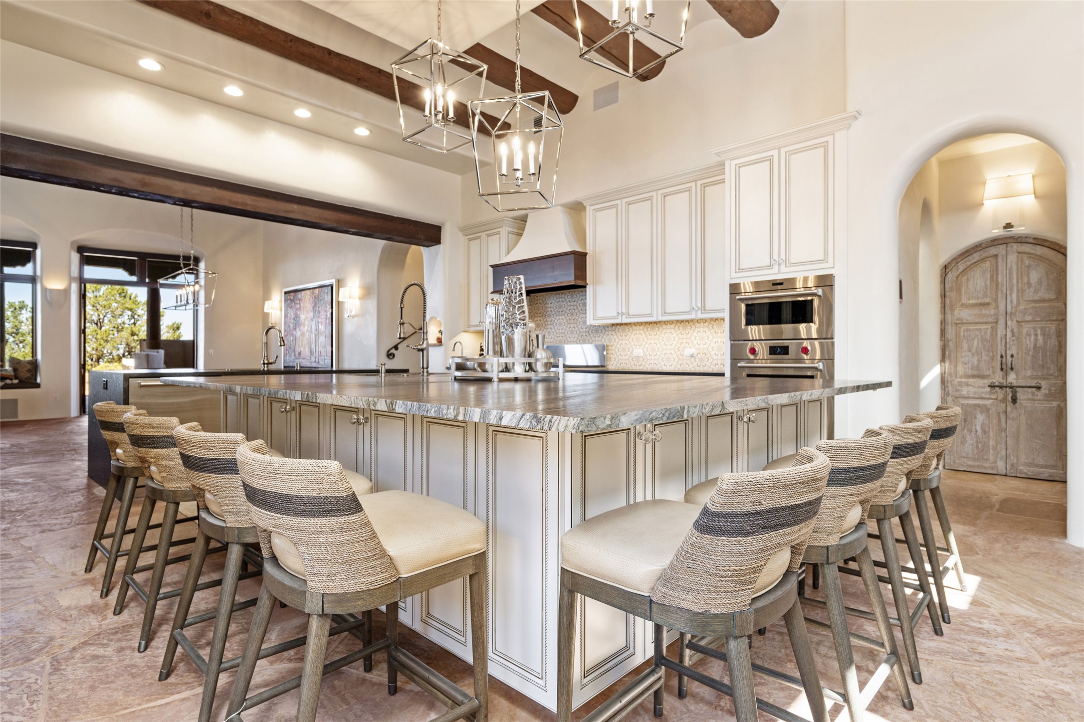 1062 Sierra Del Norte