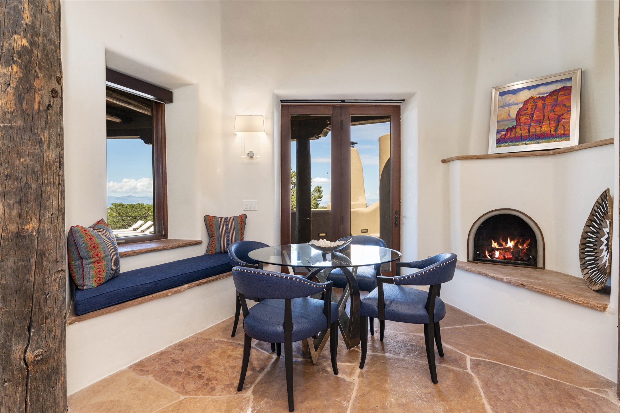 1062 Sierra Del Norte