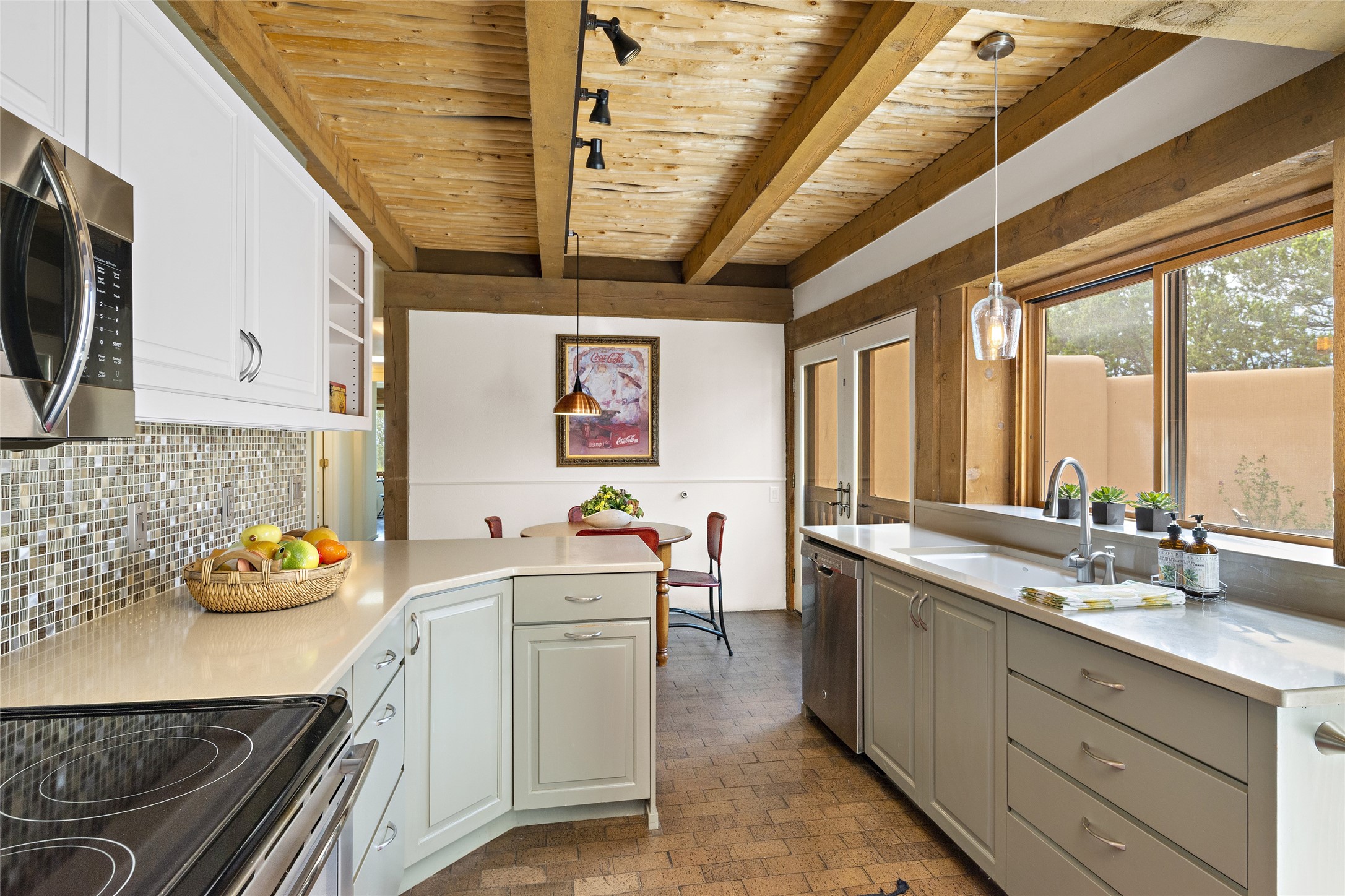 368 Calle Loma Norte