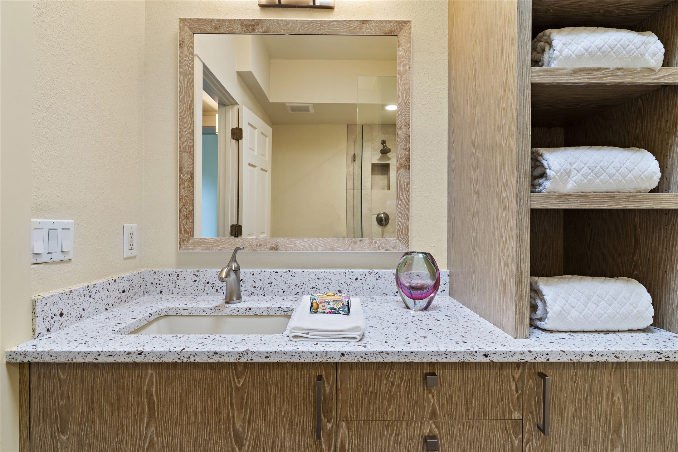 368 Calle Loma Norte