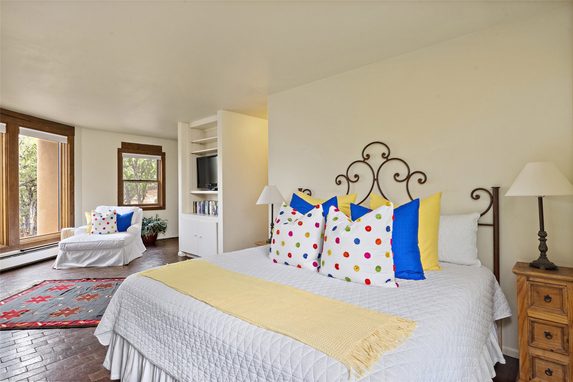 368 Calle Loma Norte