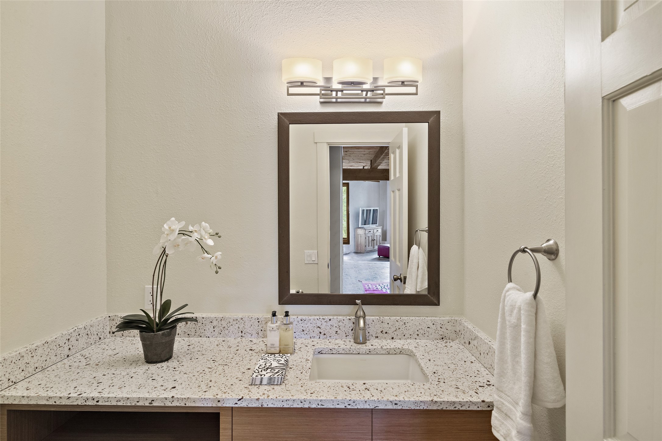 368 Calle Loma Norte