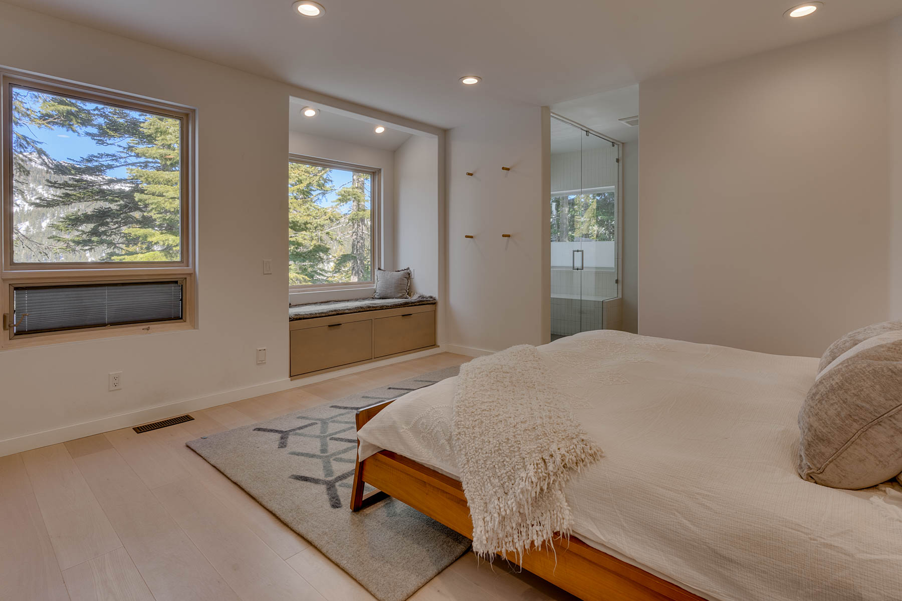 3116 Valley View Ct