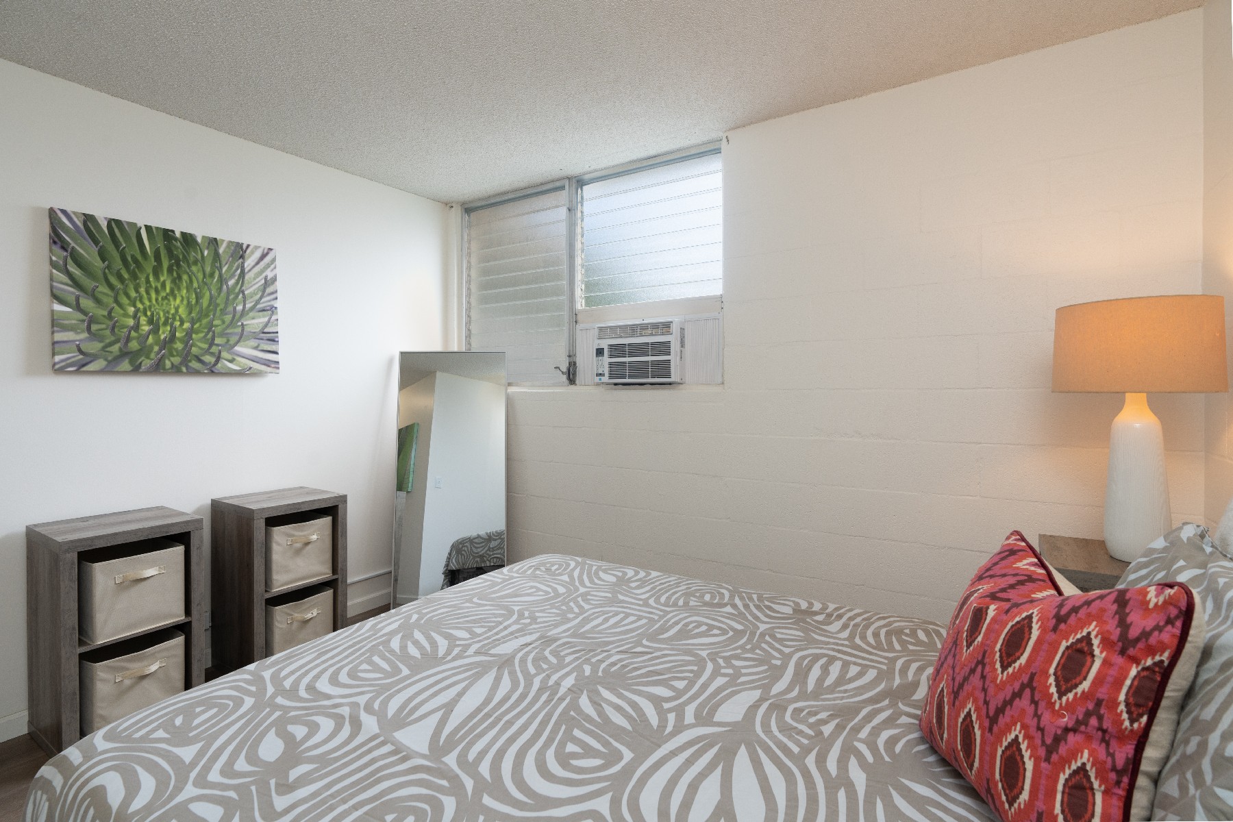 1914 University Ave #410