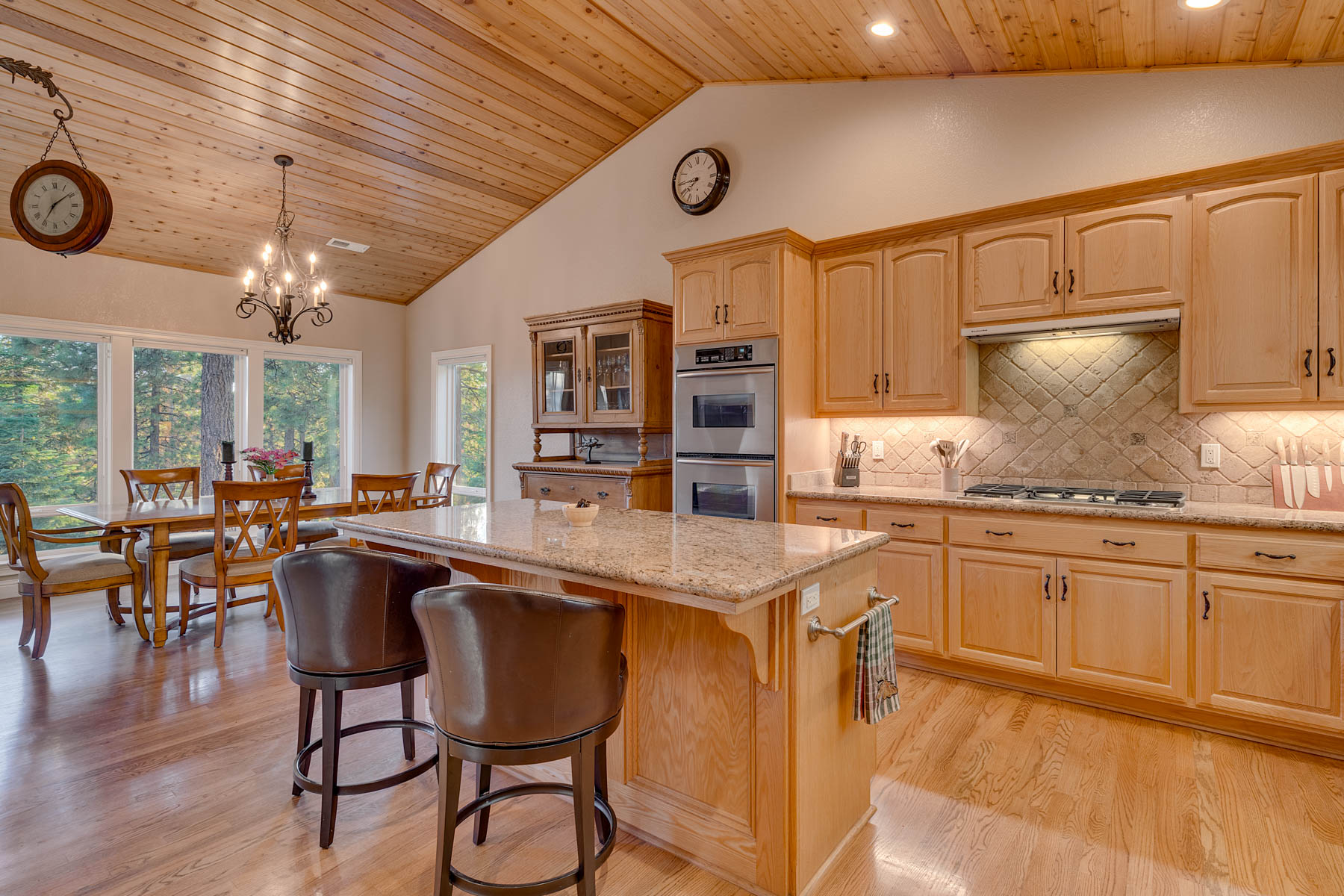 1330 Canterbury Dr. 