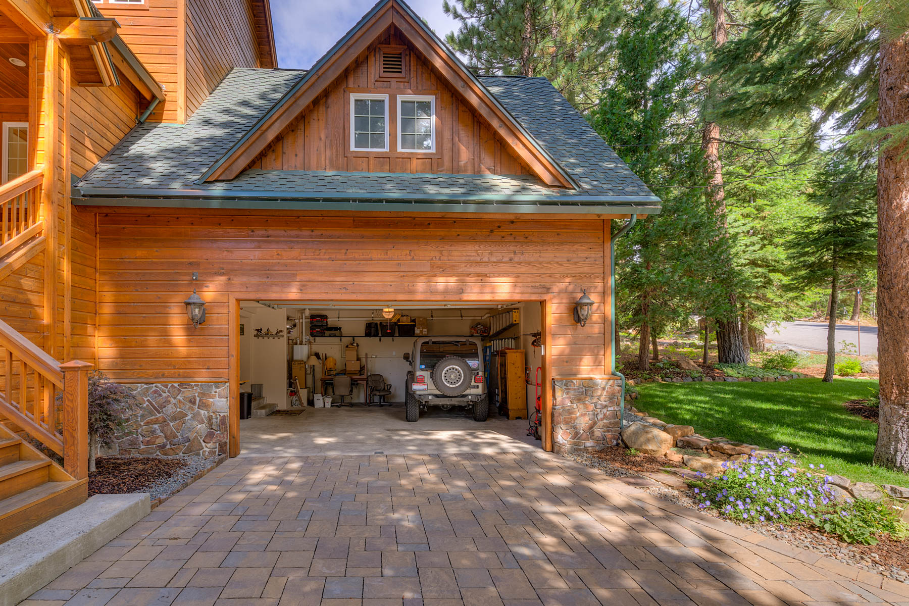 1330 Canterbury Dr. 