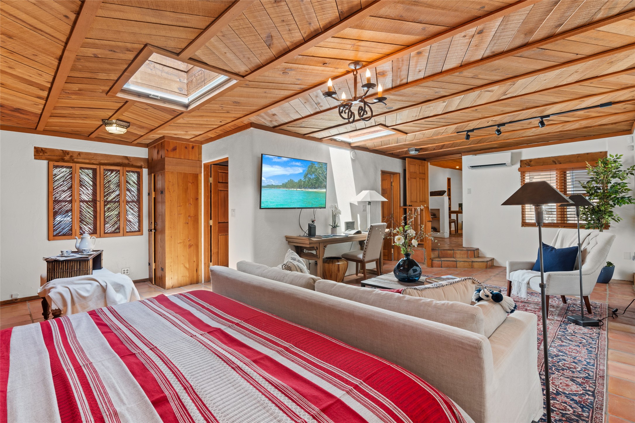 948 Canyon Road