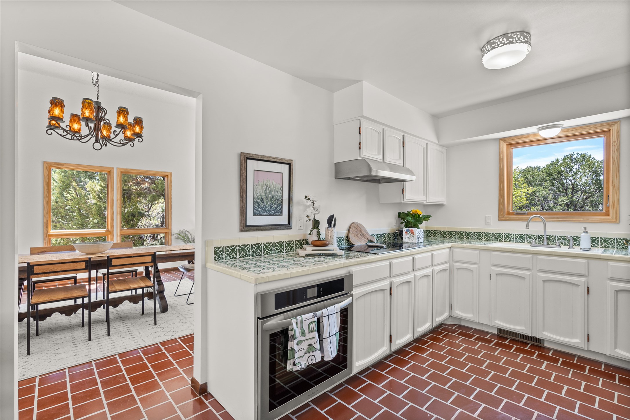 1094 Governor Dempsey Drive