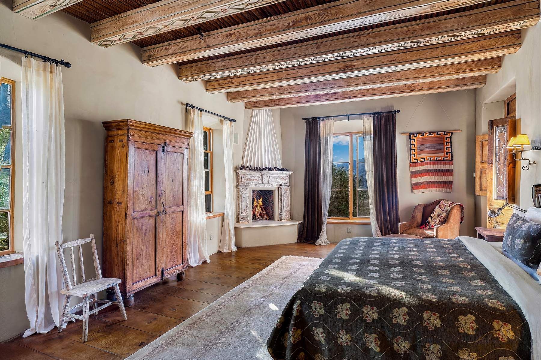 101 Mesa Prieta Road