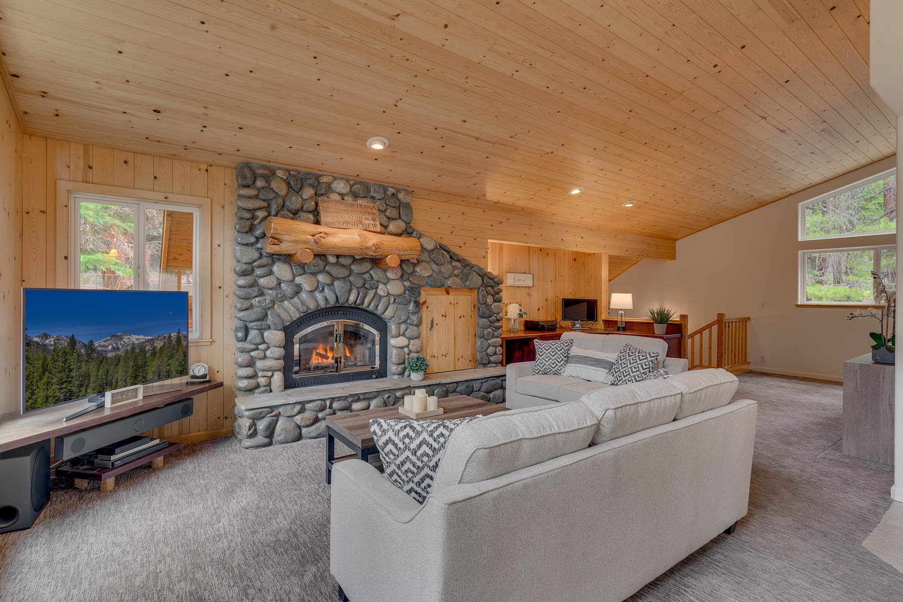 634 Agate Rd. 