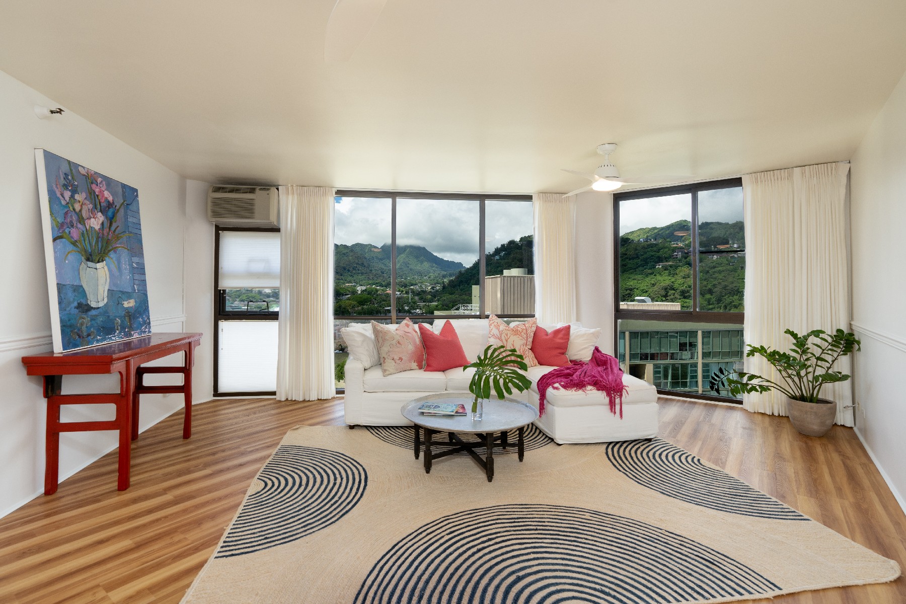 2101 Nuuanu Avenue #1807