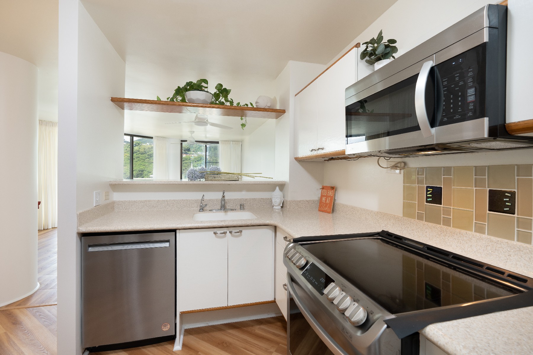 2101 Nuuanu Avenue #1807