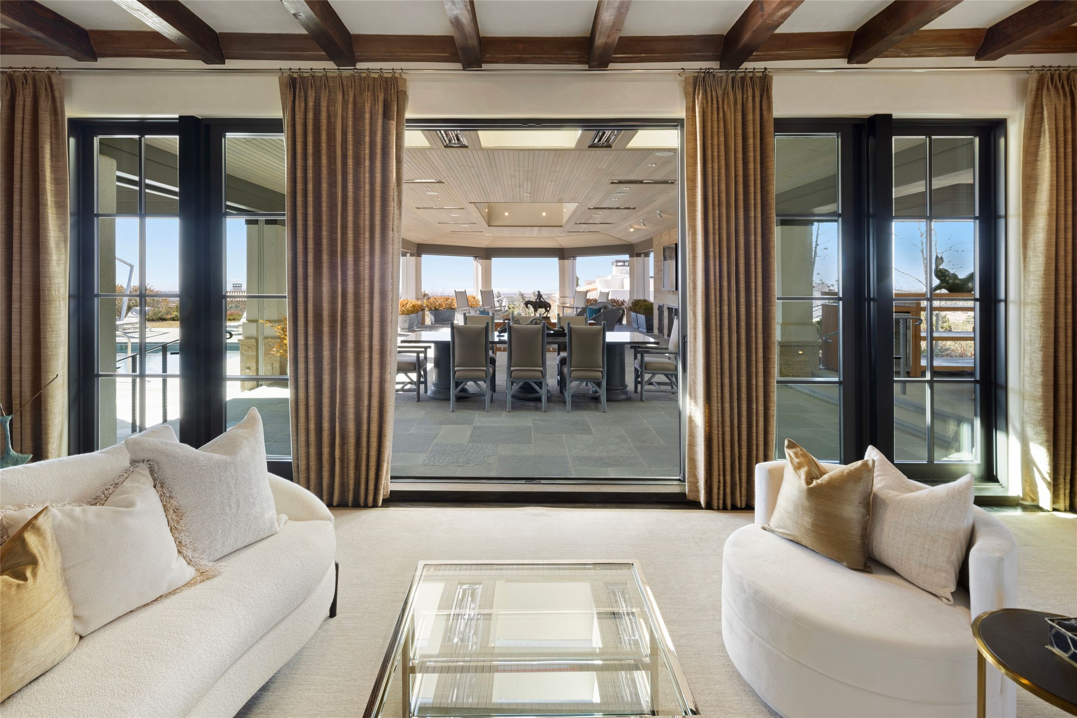 211 Camino Del Norte