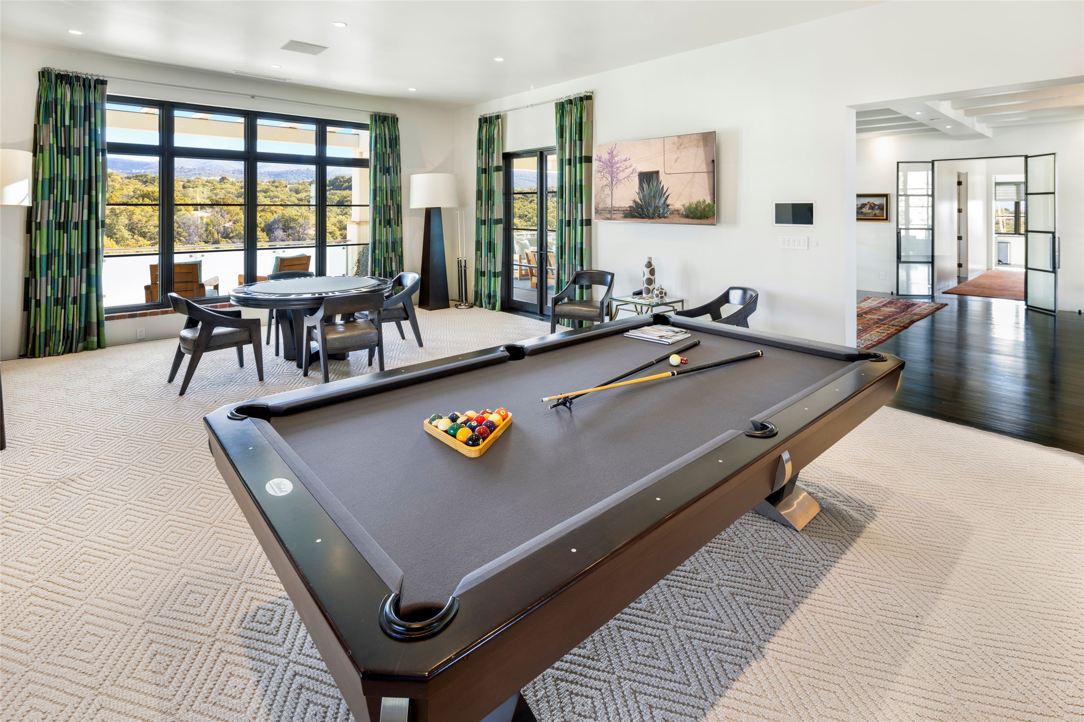 211 Camino Del Norte