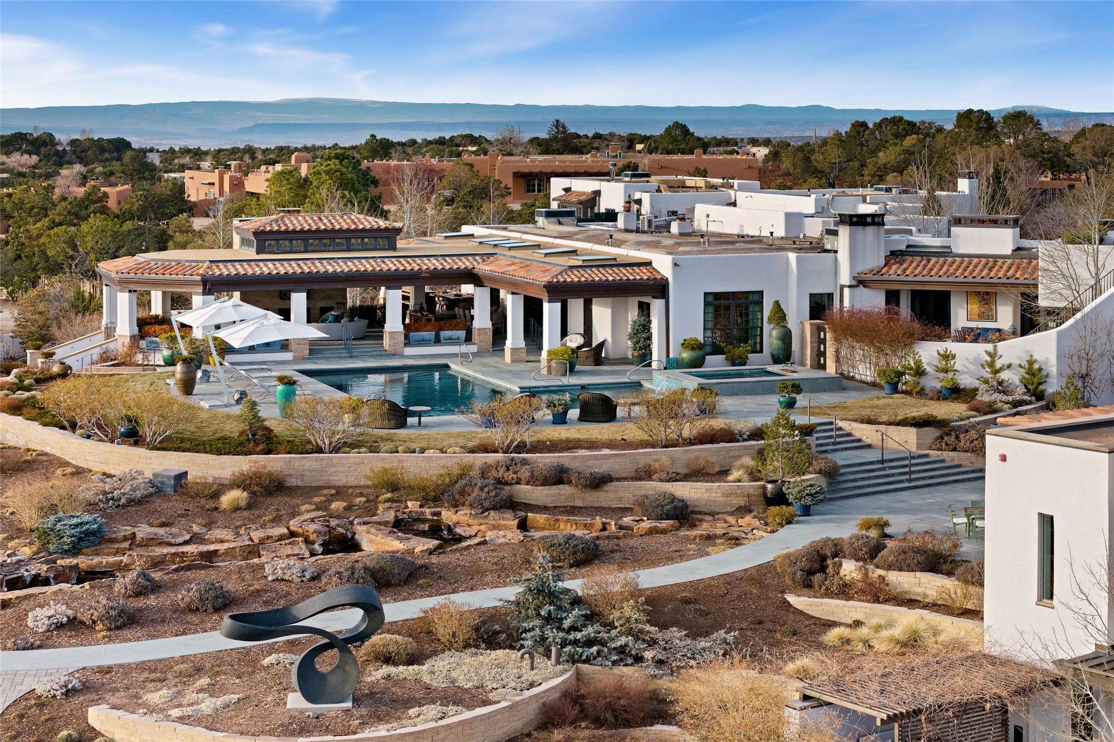 211 Camino Del Norte