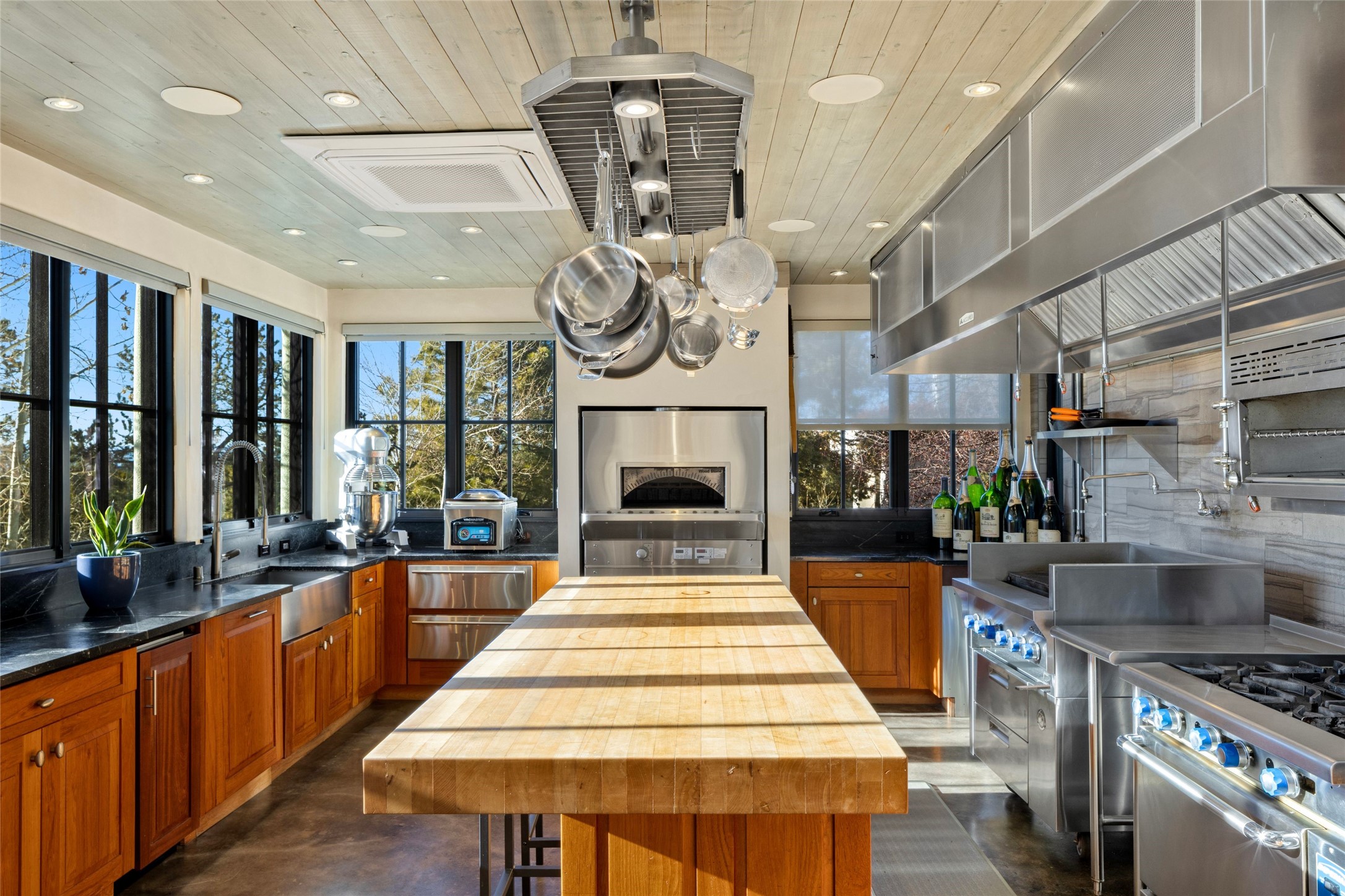 211 Camino Del Norte