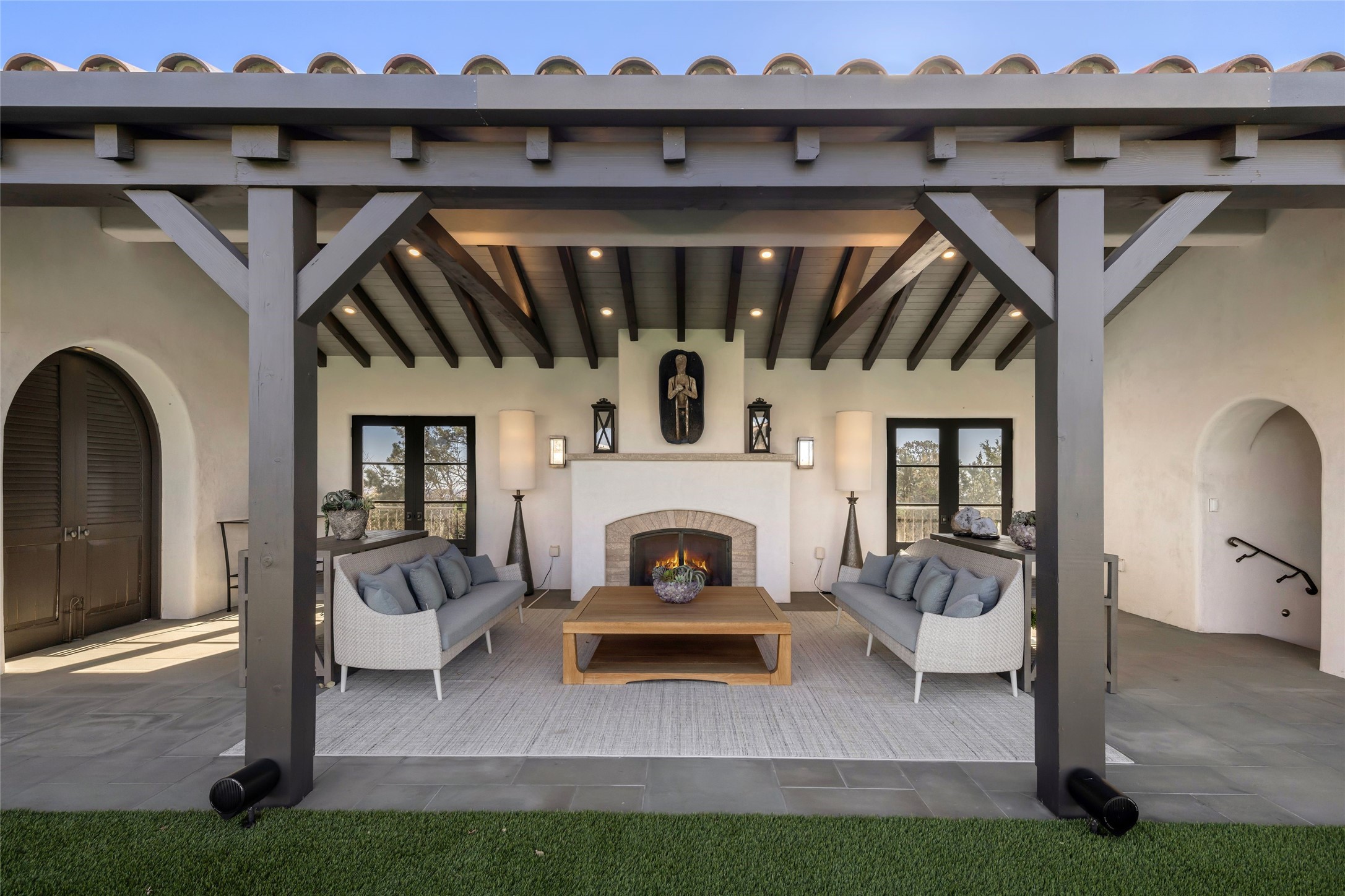 211 Camino Del Norte