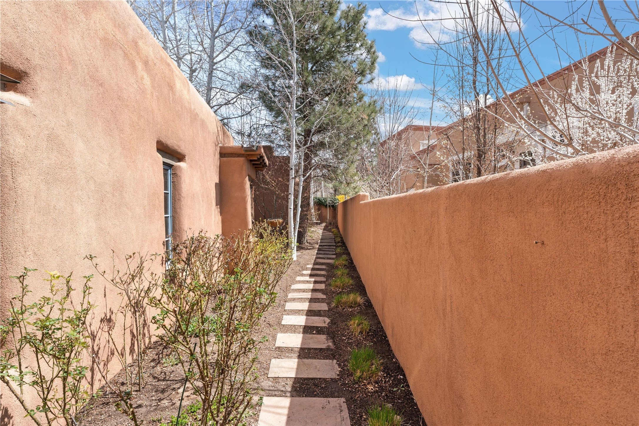 480 San Antonio, #D And #F