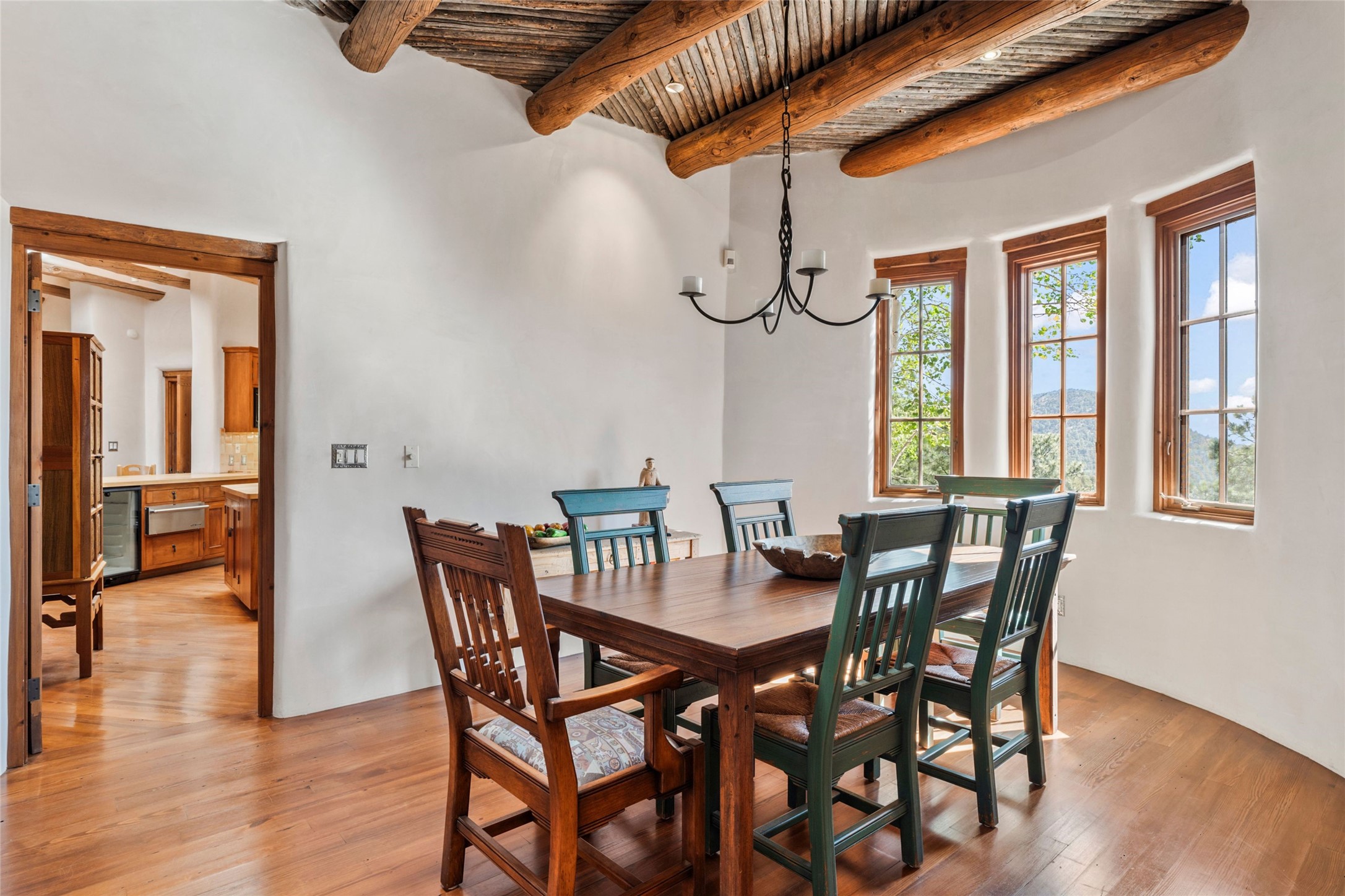 1863 Camino De Cruz Blanca