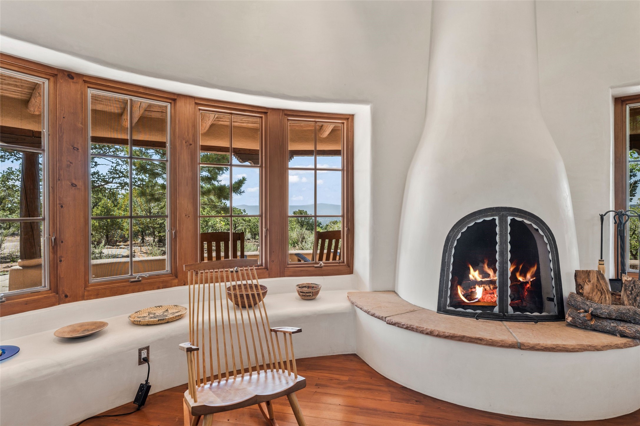 1863 Camino De Cruz Blanca