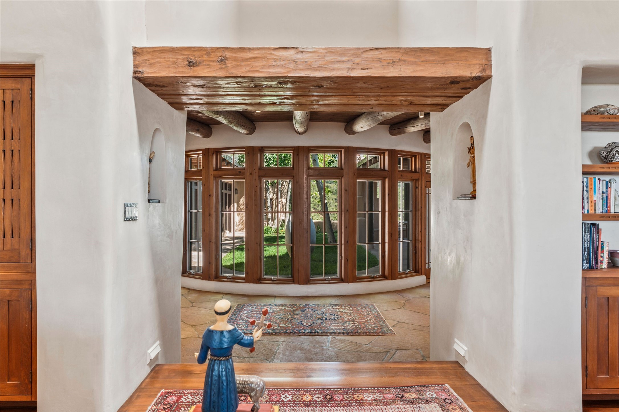 1863 Camino De Cruz Blanca