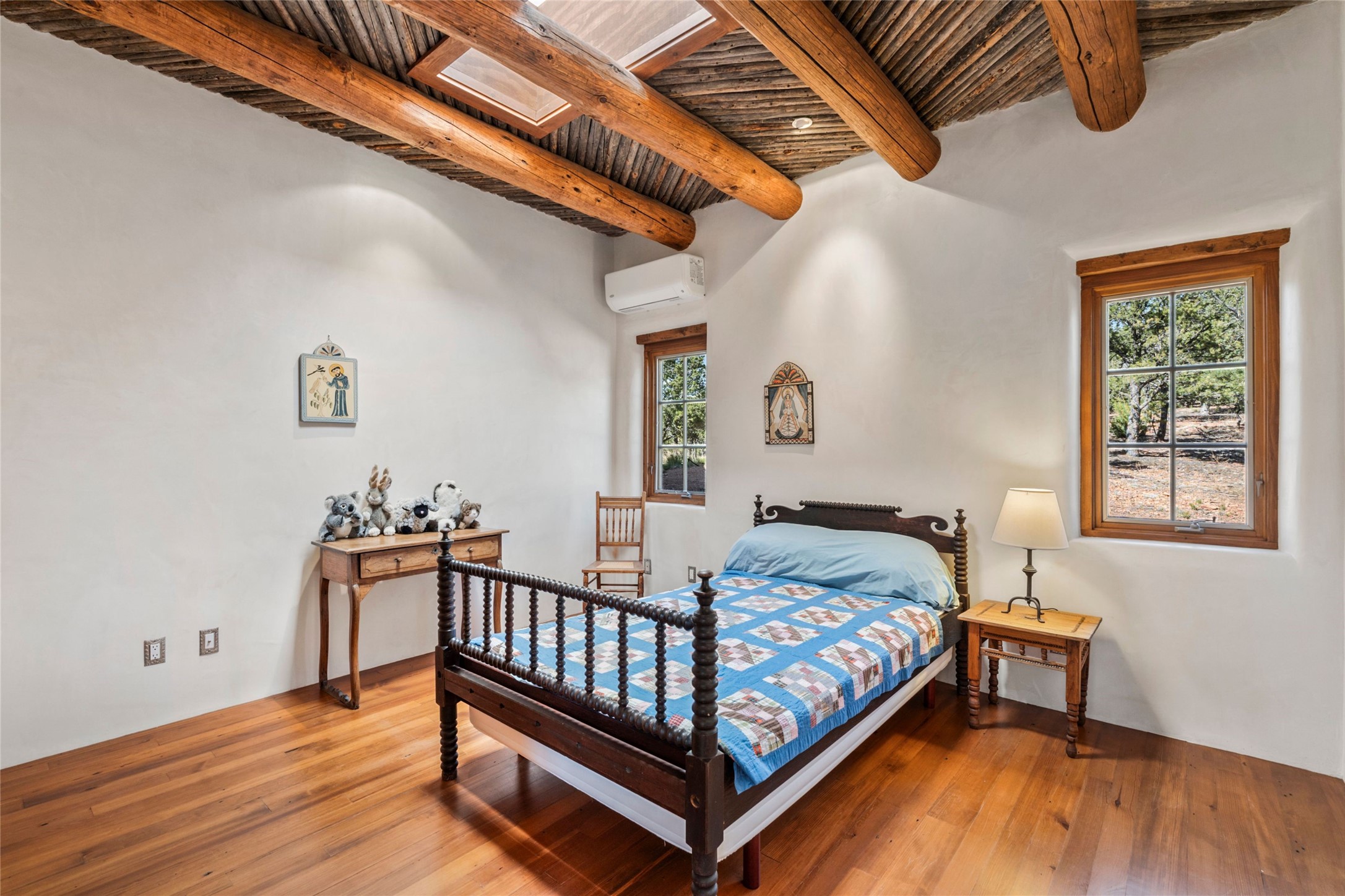 1863 Camino De Cruz Blanca