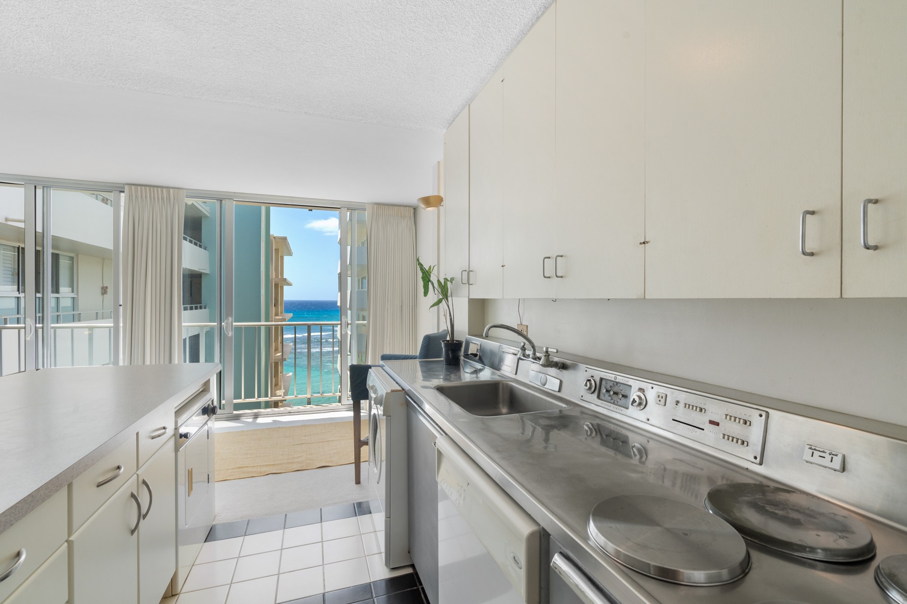 2801 Coconut Avenue #7G
