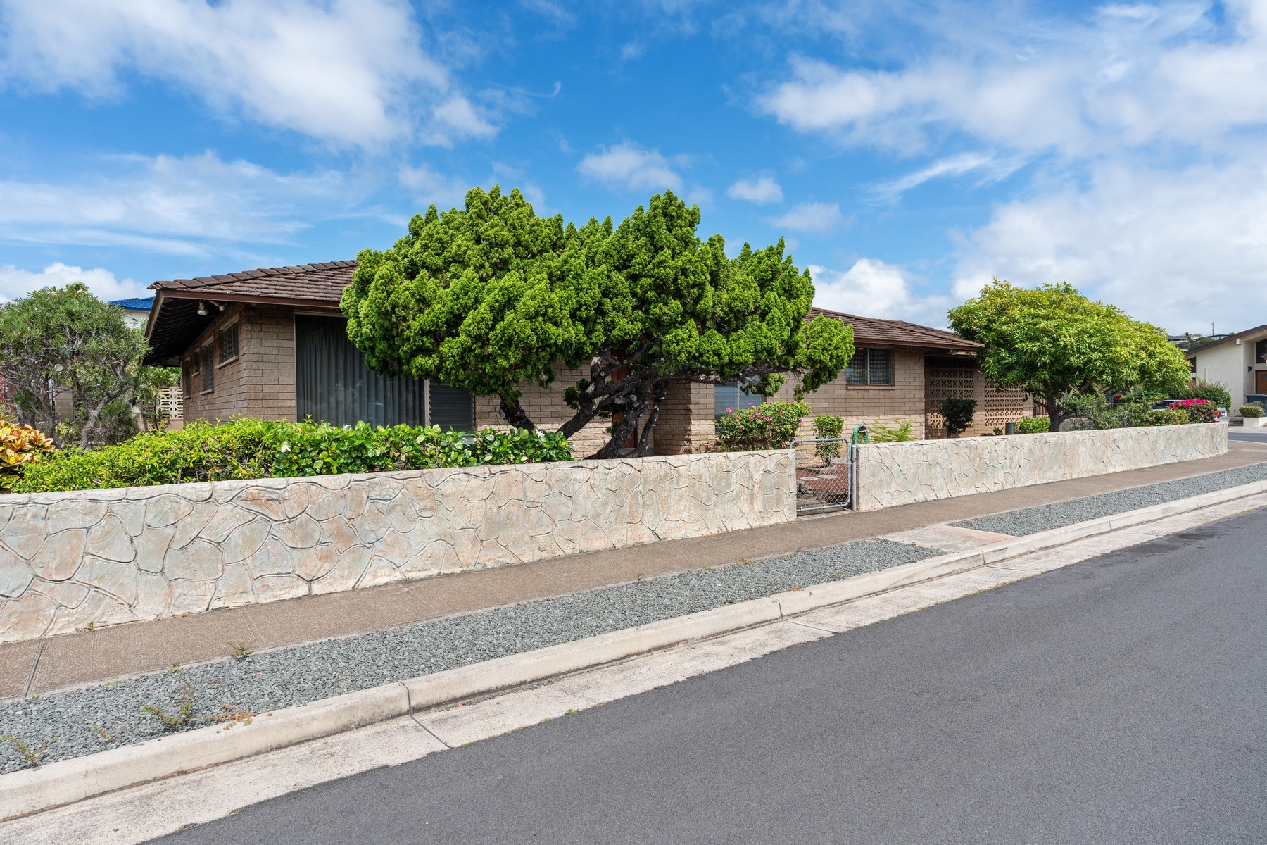 3504 Ala Hapuu St