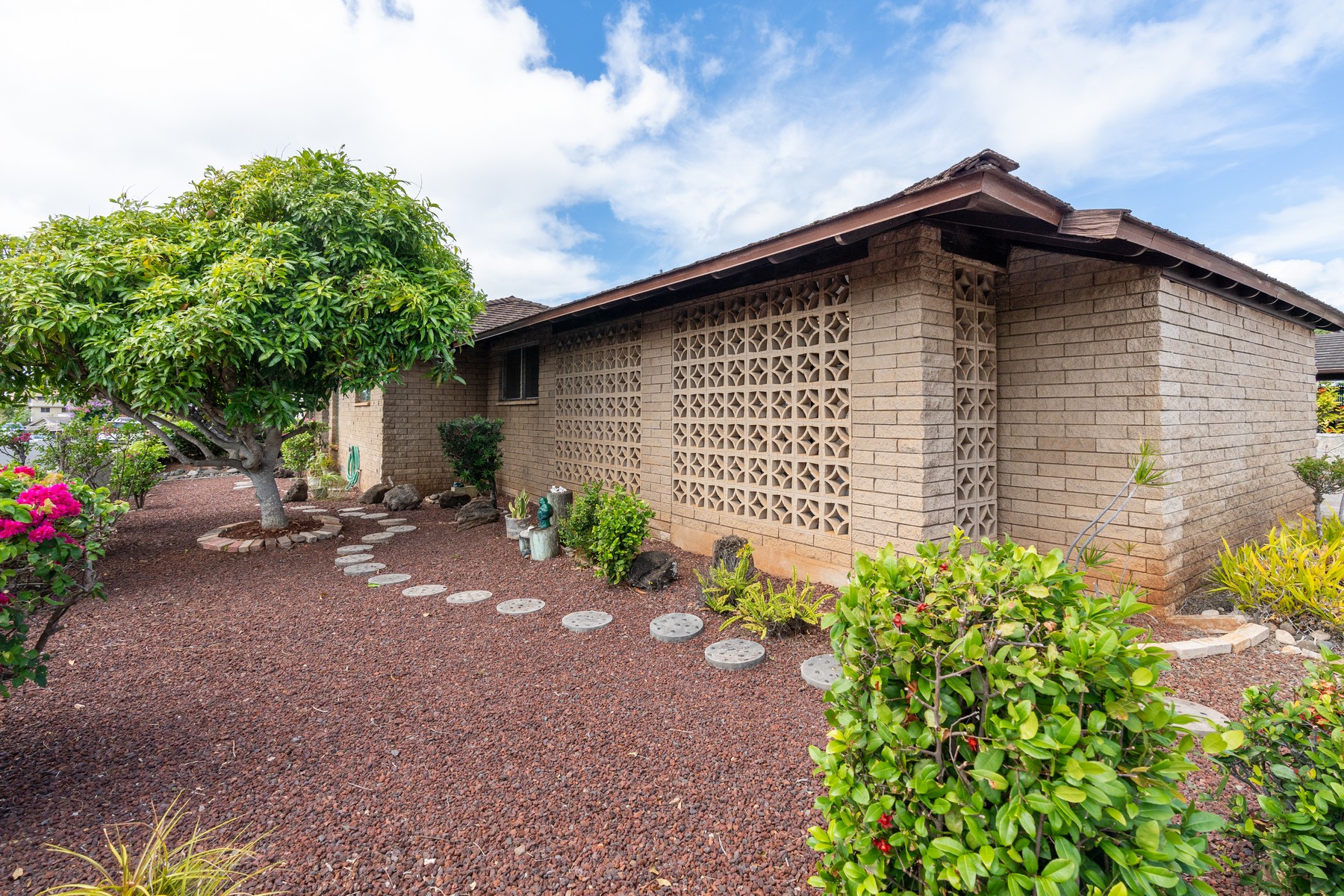 3504 Ala Hapuu St