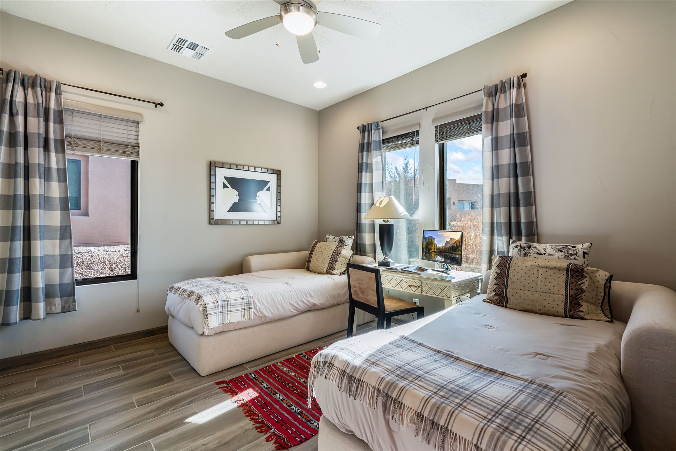 76 Paseo Las Terrazas 