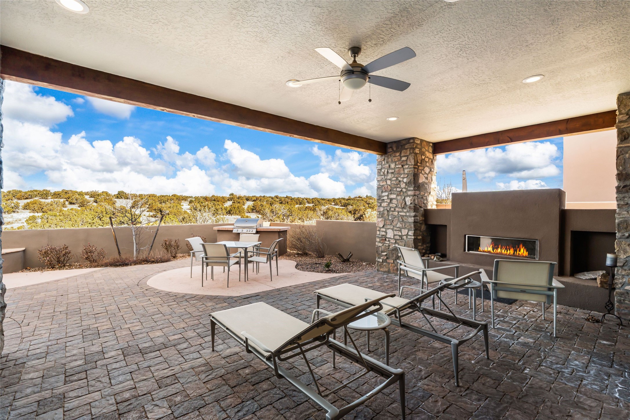 76 Paseo Las Terrazas 