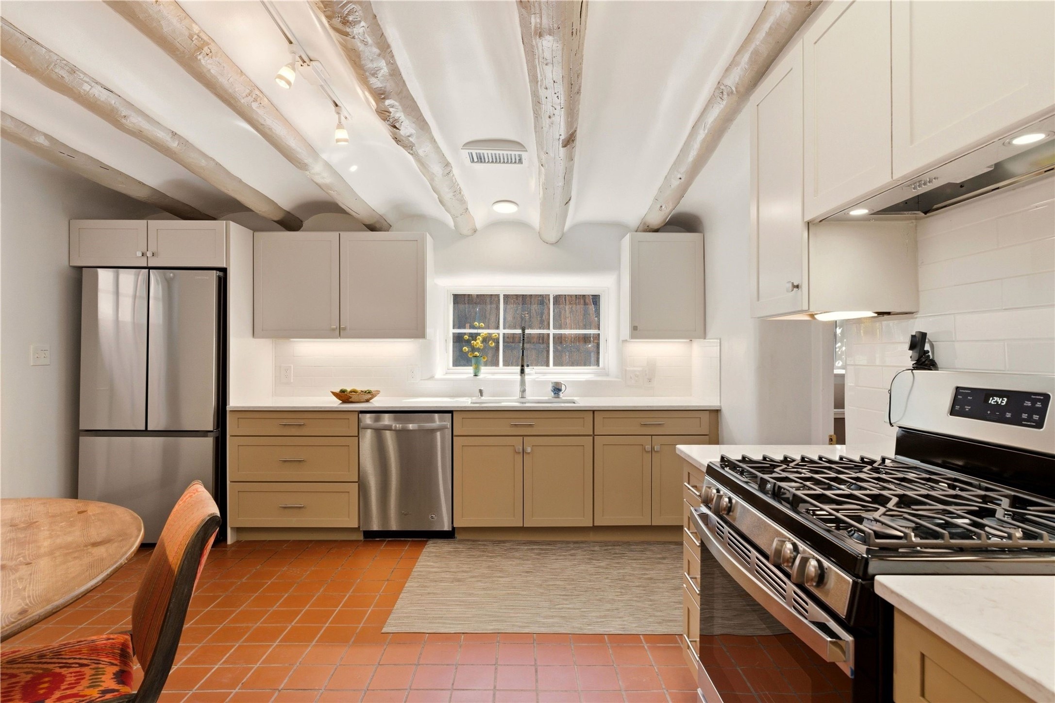 512 Acequia Madre A/B