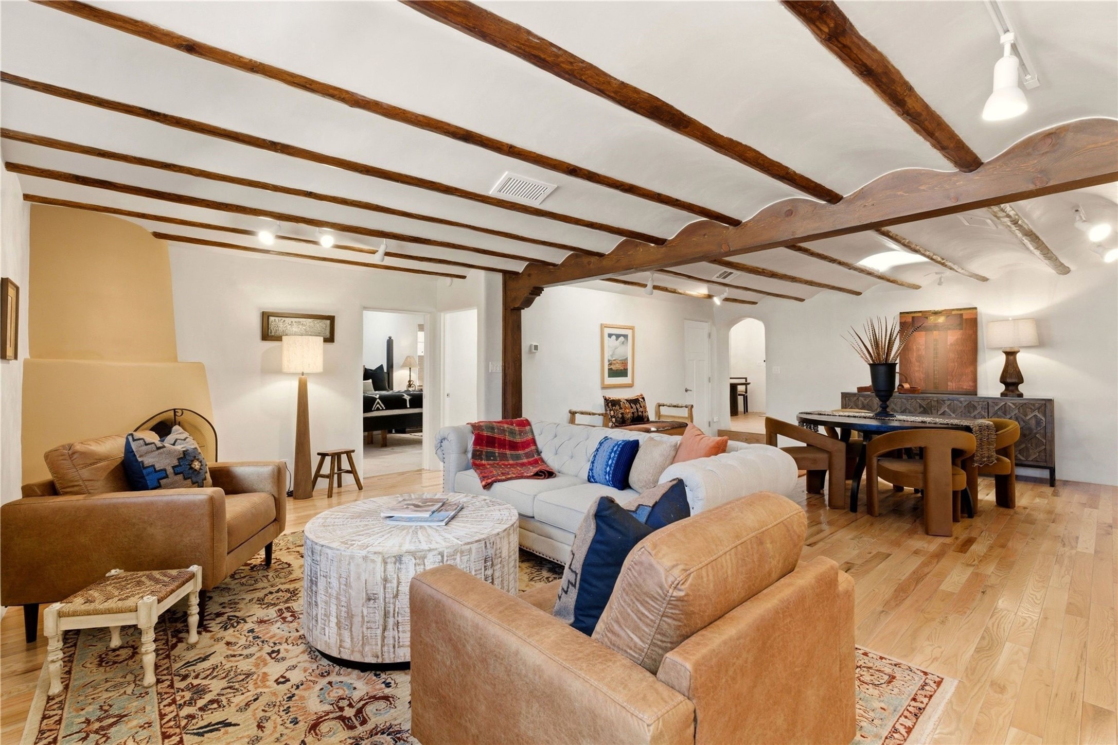 512 Acequia Madre A/B