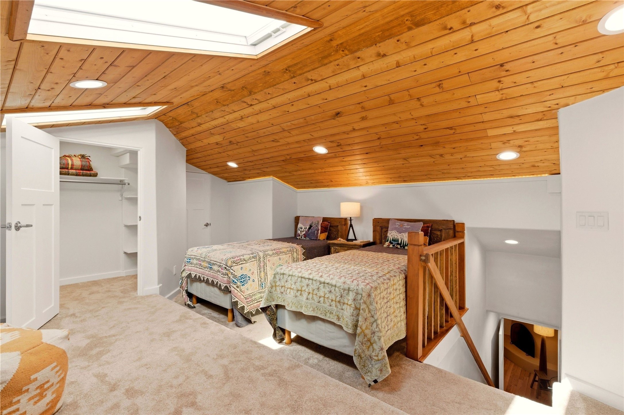 512 Acequia Madre A/B