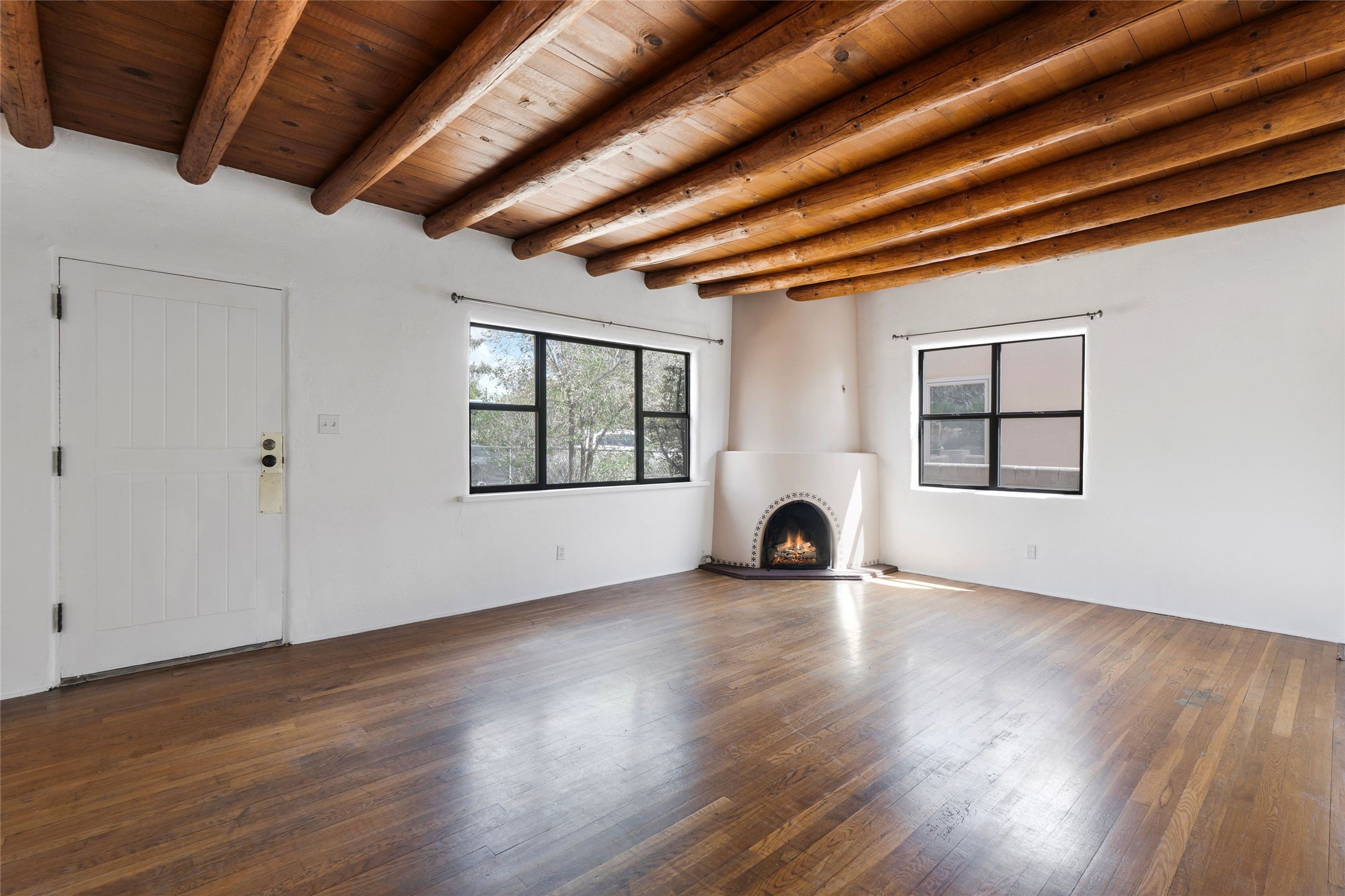 1445 Santa Cruz Drive 