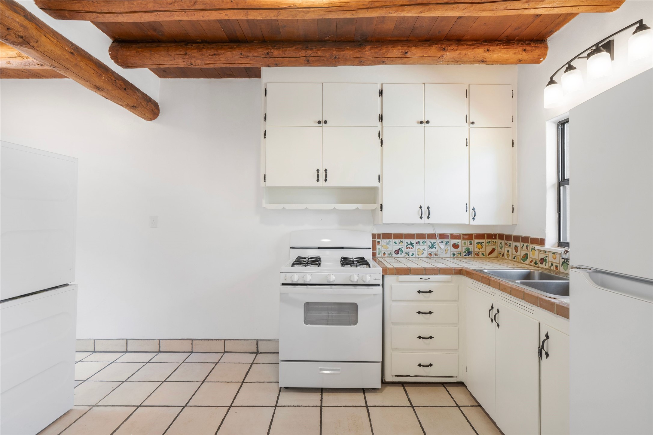 1445 Santa Cruz Drive 