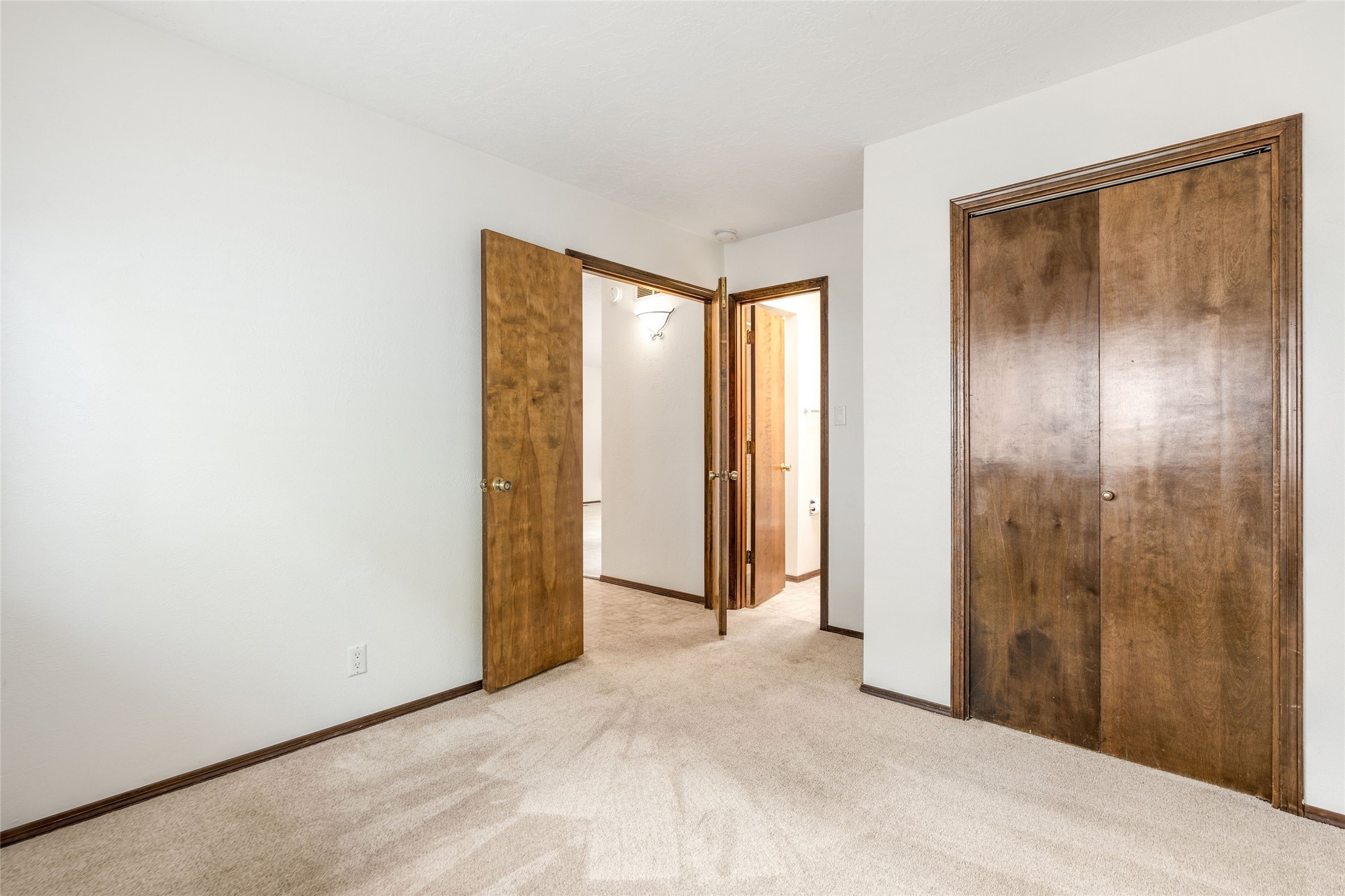 2312 Calle Luminoso 