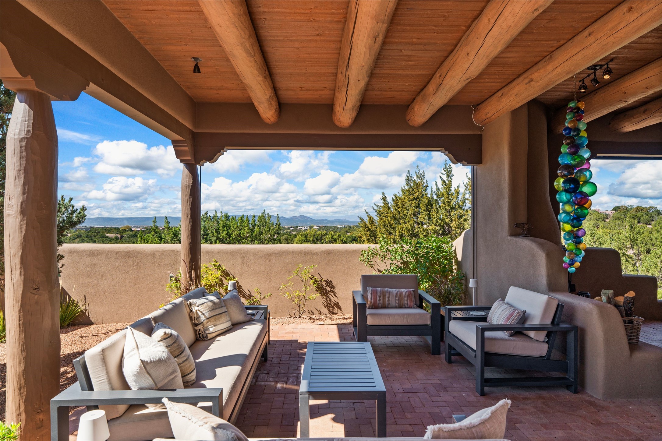 16 B Camino Calabasas 